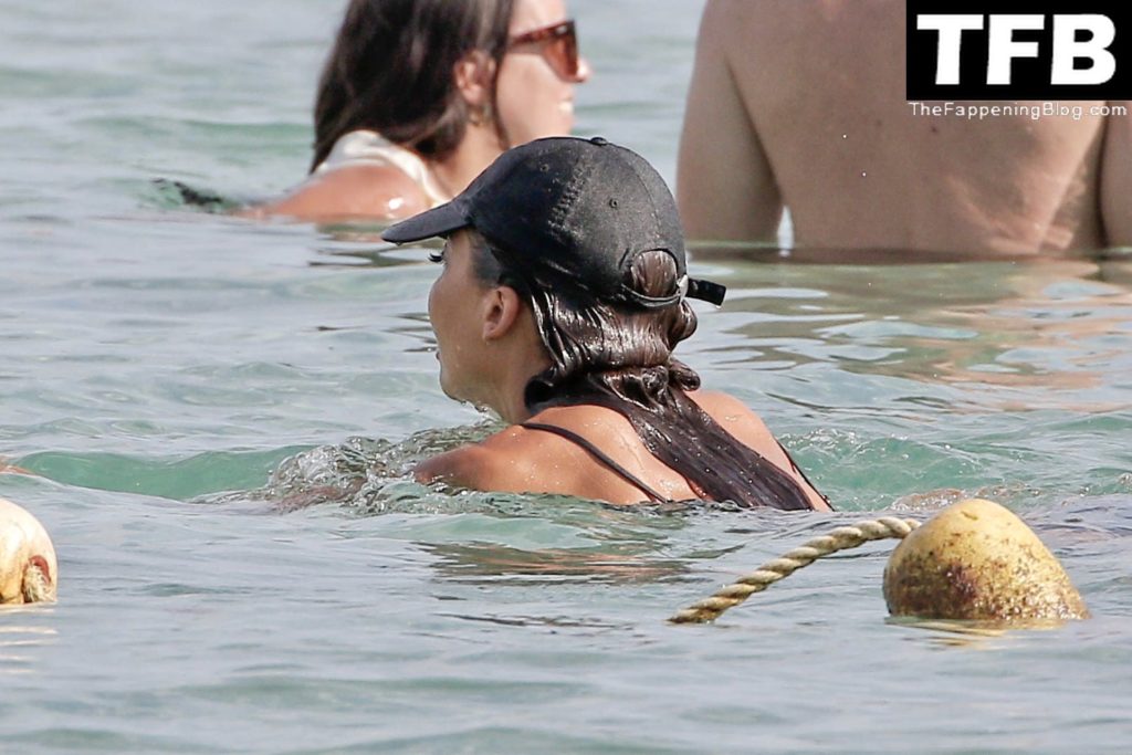 Emma Weymouth Shows Off Her Sexy Bikini Body on the Beach in Saint Tropez (28 Photos)