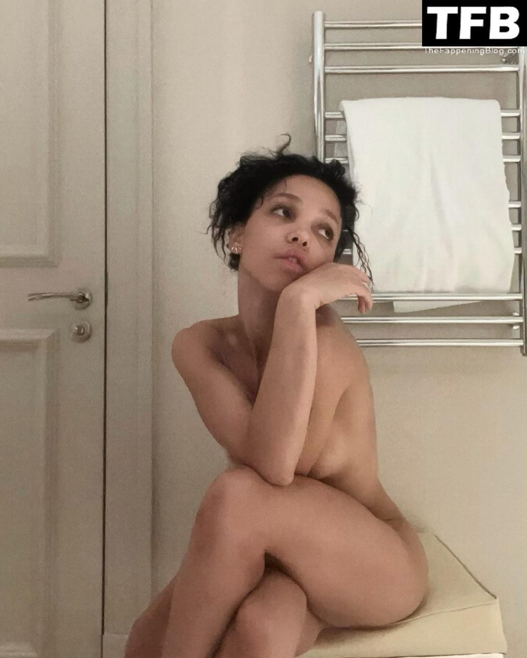 FKA Twigs Poses Naked (4 Photos)