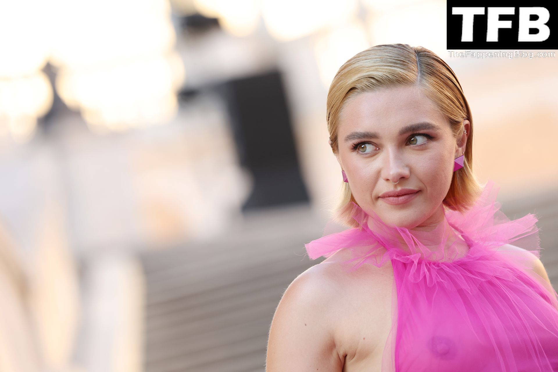 Florence-Pugh-See-Through-Nude-The-Fappening-Blog-23.jpg