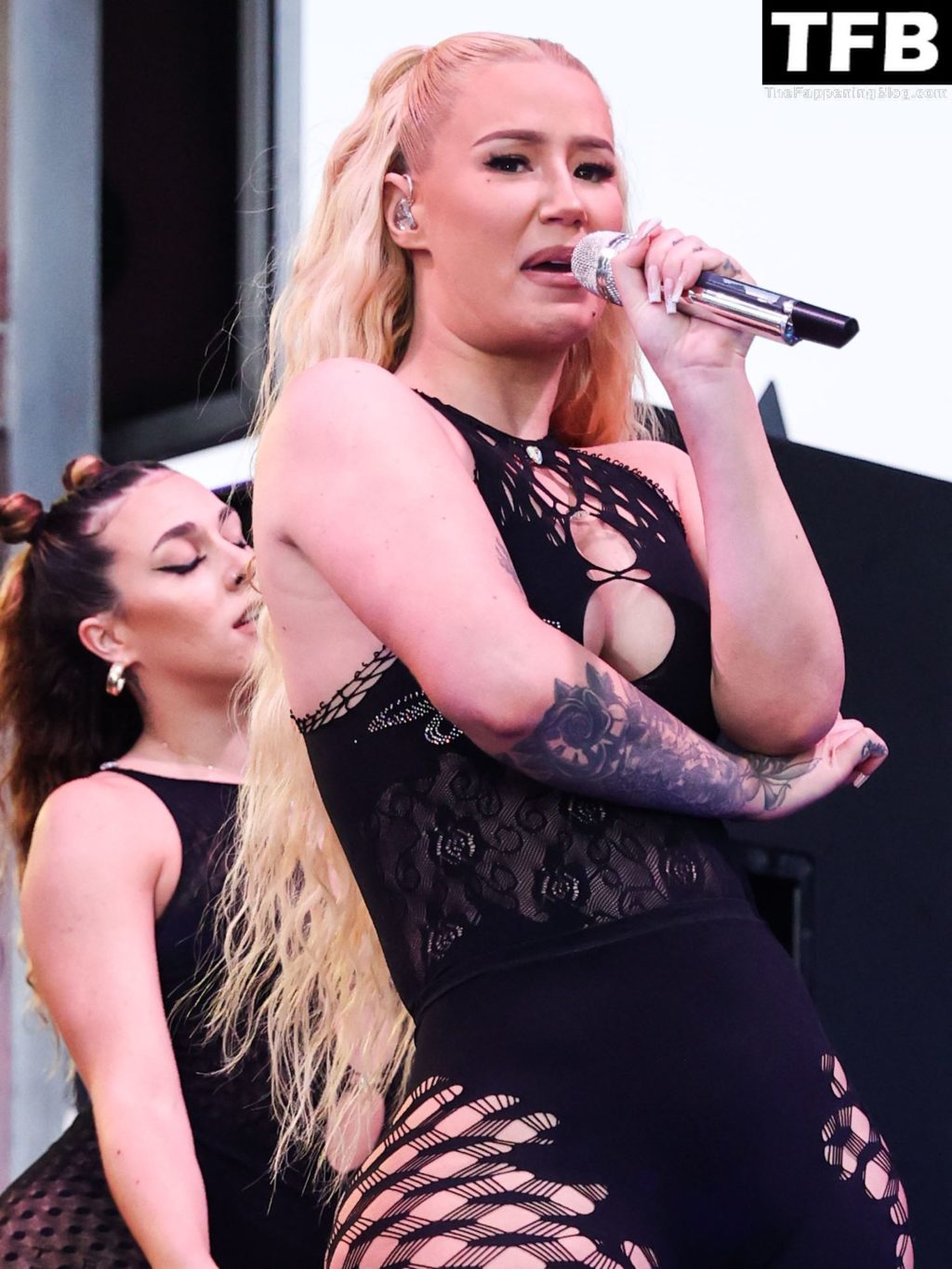 Iggy Azalea Performs at The 39th Annual Long Beach Pride Parade and Festival in Long Beach (150 New Photos)