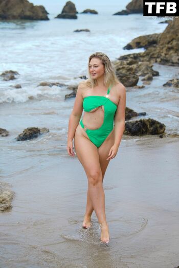 Iskra-Lawrence-Sexy-The-Fappening-Blog-9.jpeg