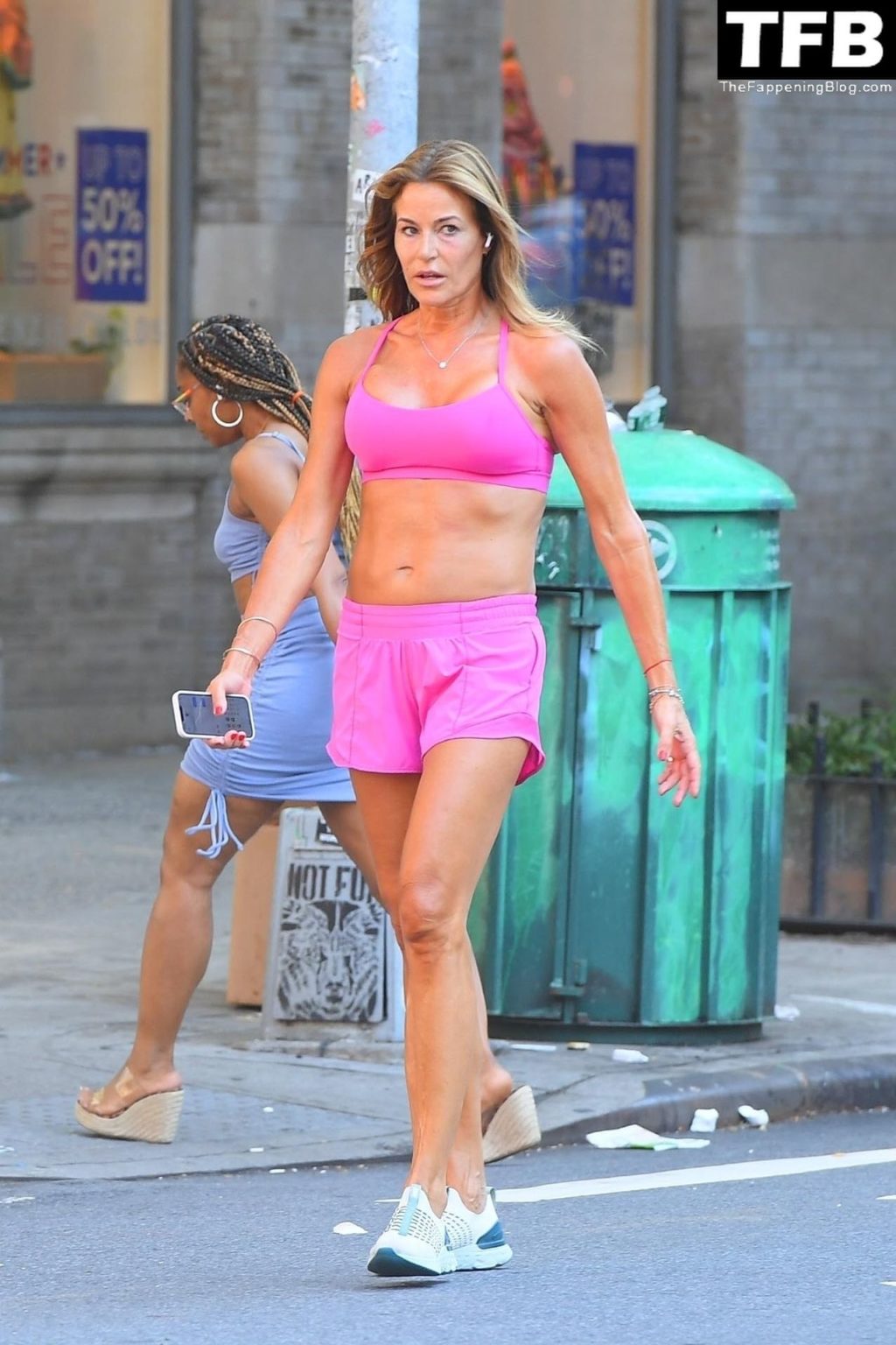 Kelly Bensimon Bares Incredible Physique During Morning Jog Around NYC (29 Photos)