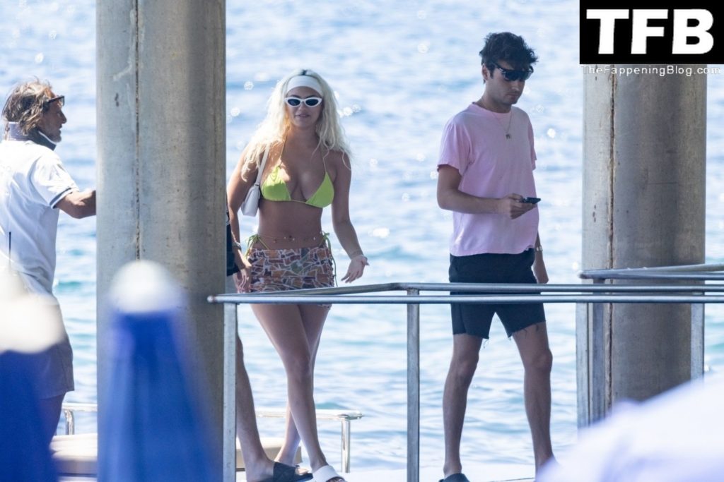 Kelsey Calemine Rocks a Yellow Bikini Aboard a Yacht on a Summer Break in Nerano (53 Photos)