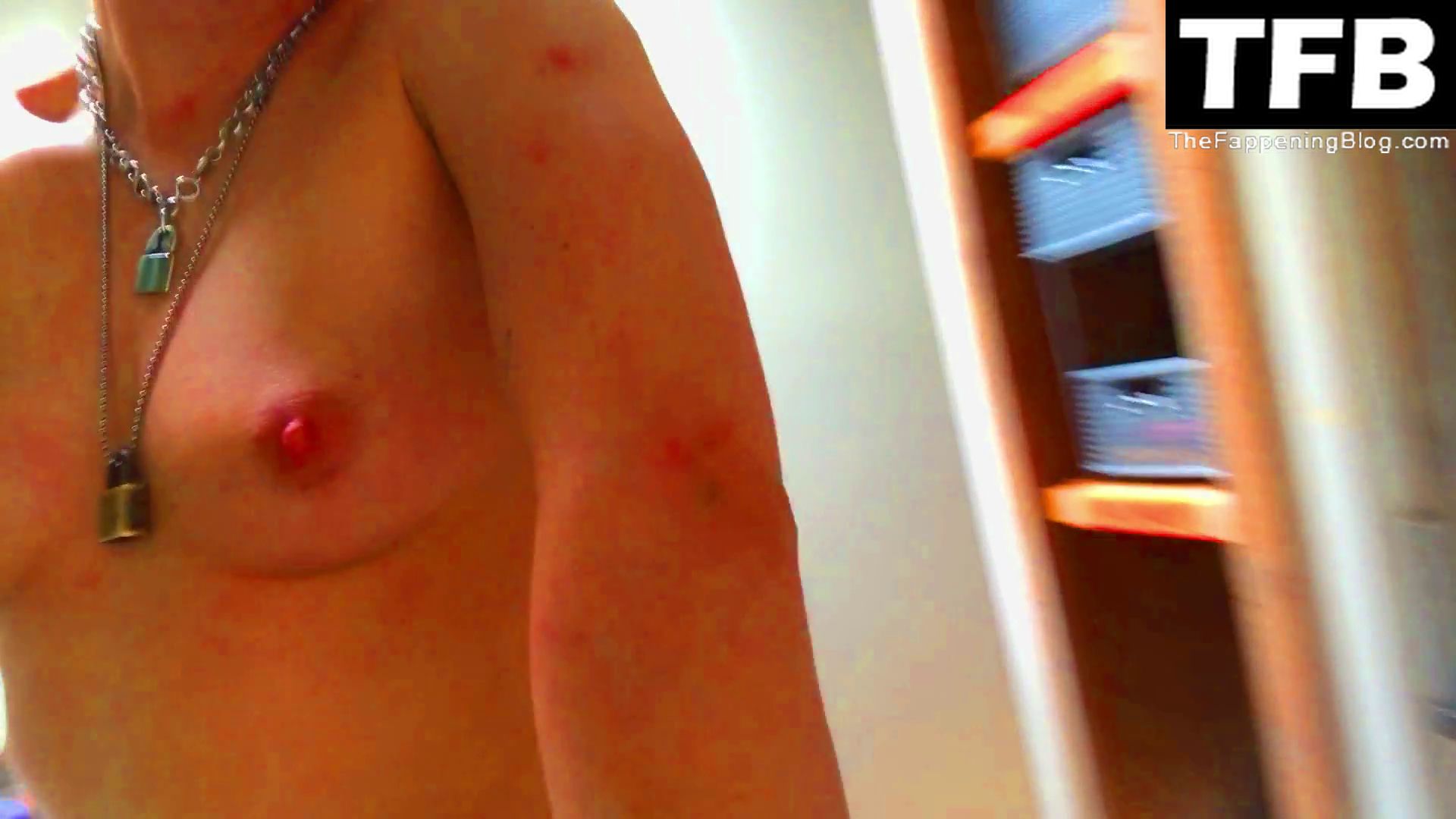 Kristen-Stewart-Nude-Leaked-The-Fappening-Blog-56.jpg