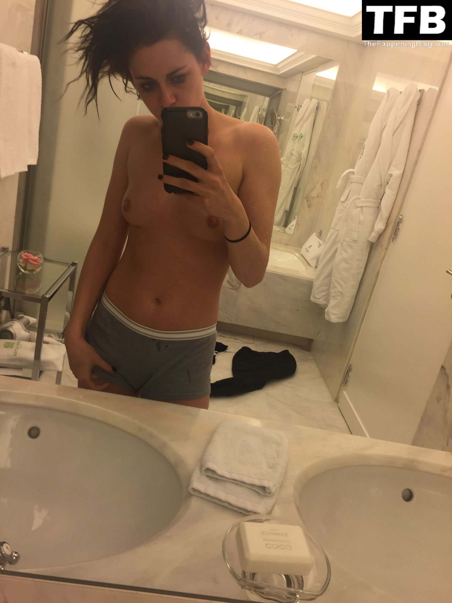 Kristen-Stewart-Nude-Leaked-The-Fappening-Blog-7.jpg