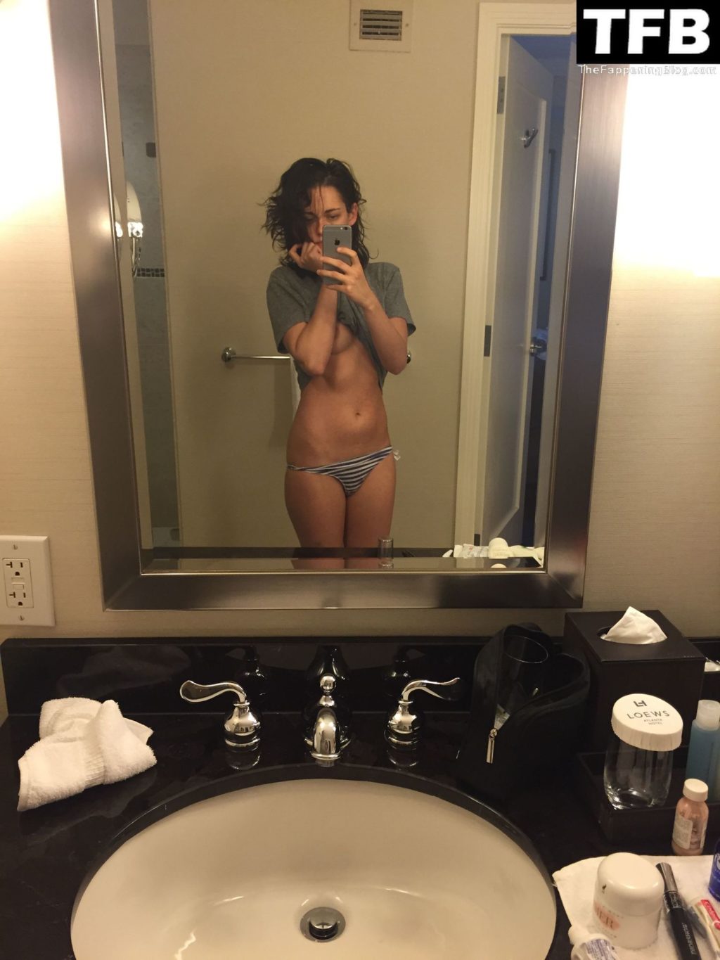 Kristen Stewart Nude &amp; Sexy Leaked The Fappening (77 Photos)
