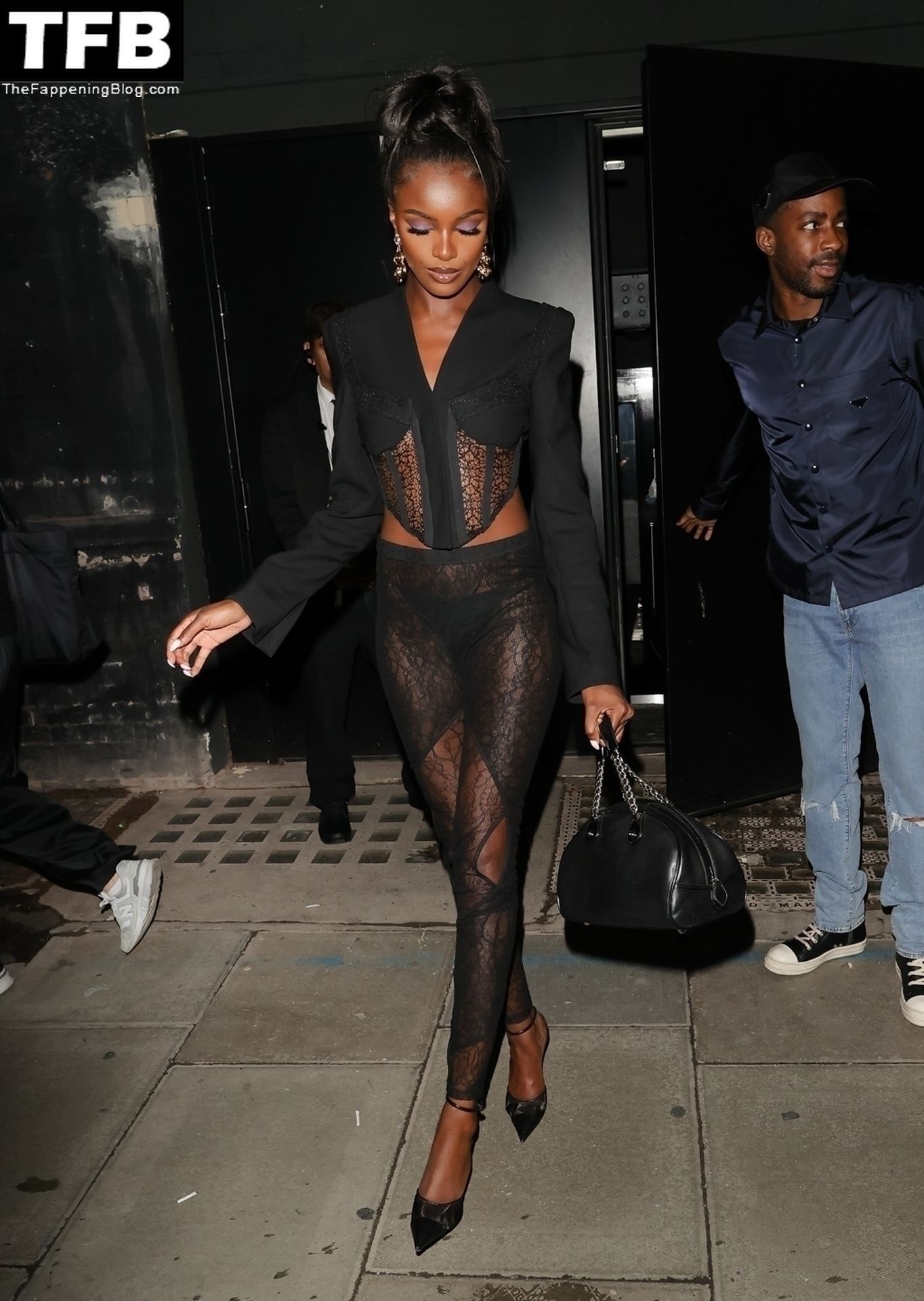 Leomie-Anderson-See-Through-The-Fappening-Blog-10.jpg