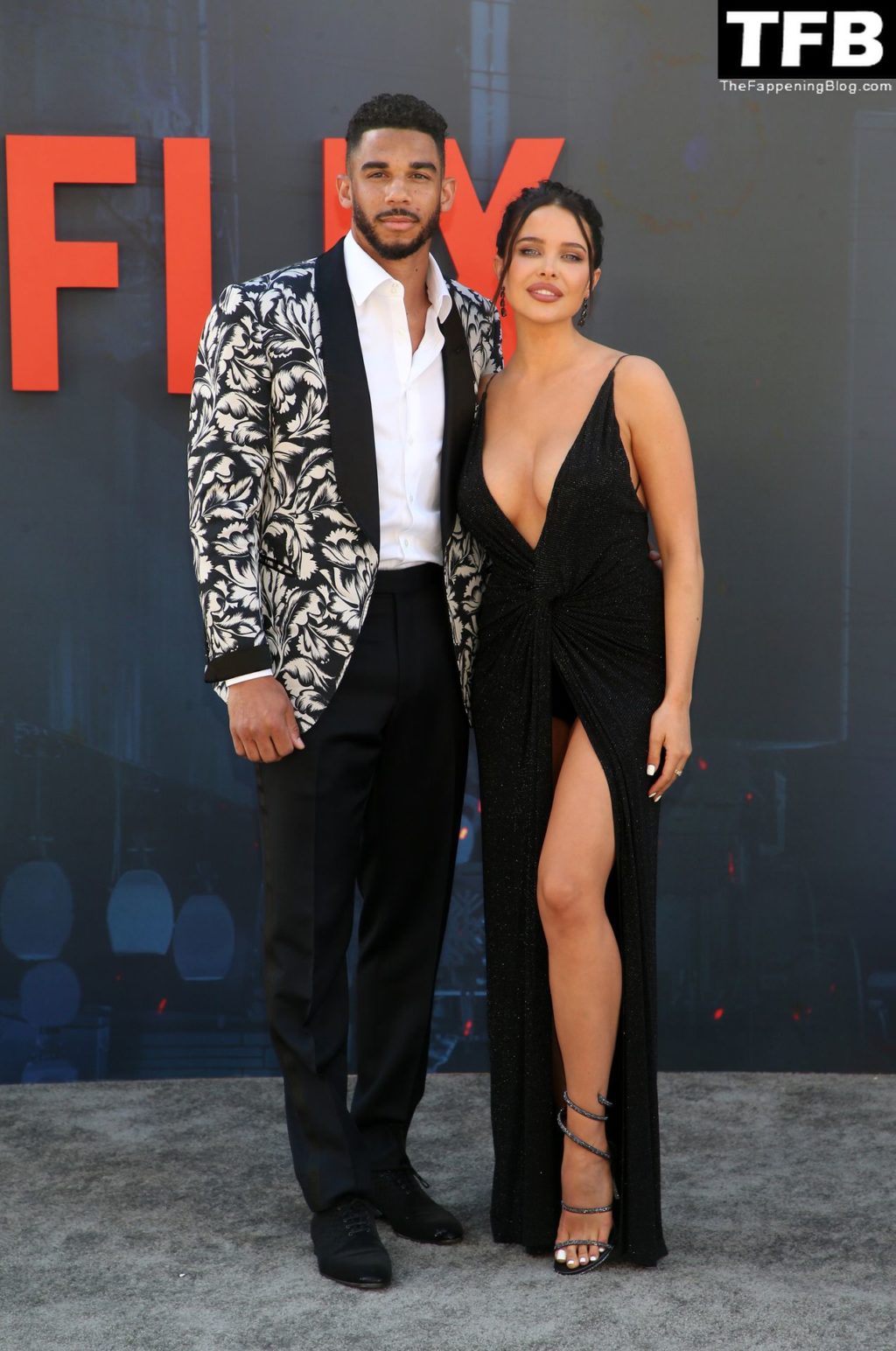 Mara Teigen Flaunts Her Cleavage at the Premiere of Netflix’s “The Gray Man” in Hollywood (Photos)