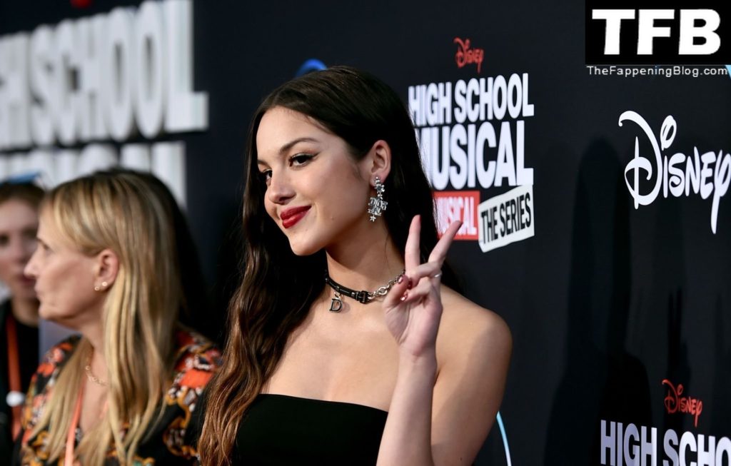 Olivia Rodrigo Looks Stunning in Black at the “High School Musical: The Musical: The Series” Burbank Premiere (110 Photos)