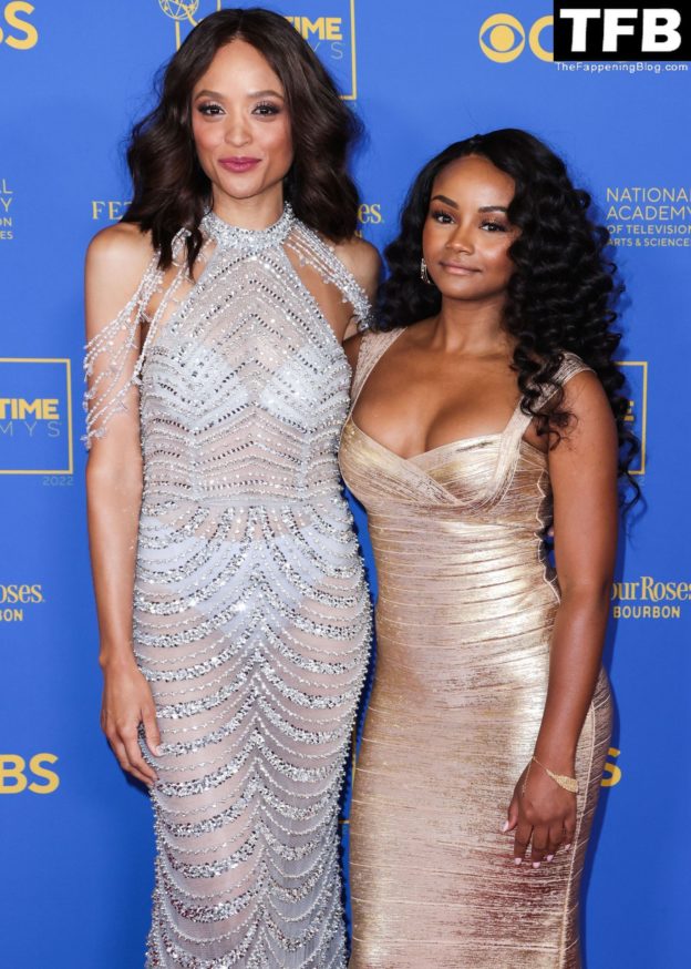 Raven Bowens Shows Off Her Sexy Boobs At The 49th Daytime Emmy Awards 5 Photos Thefappening