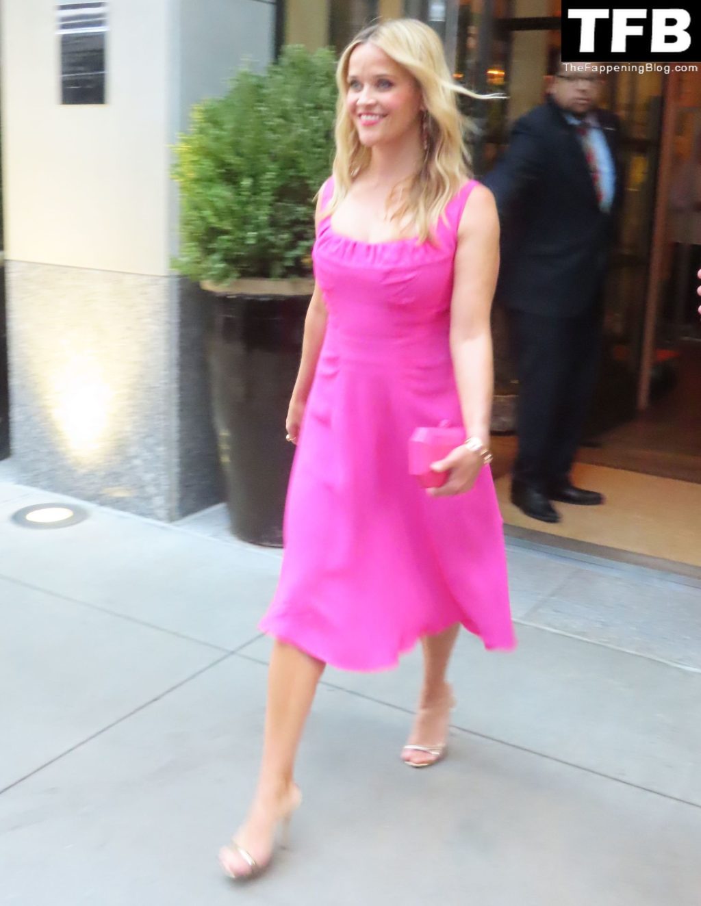 Reese Witherspoon Looks Hot in Pink at the “Where The Crawdads Sing” Premiere in NYC (65 Photos)