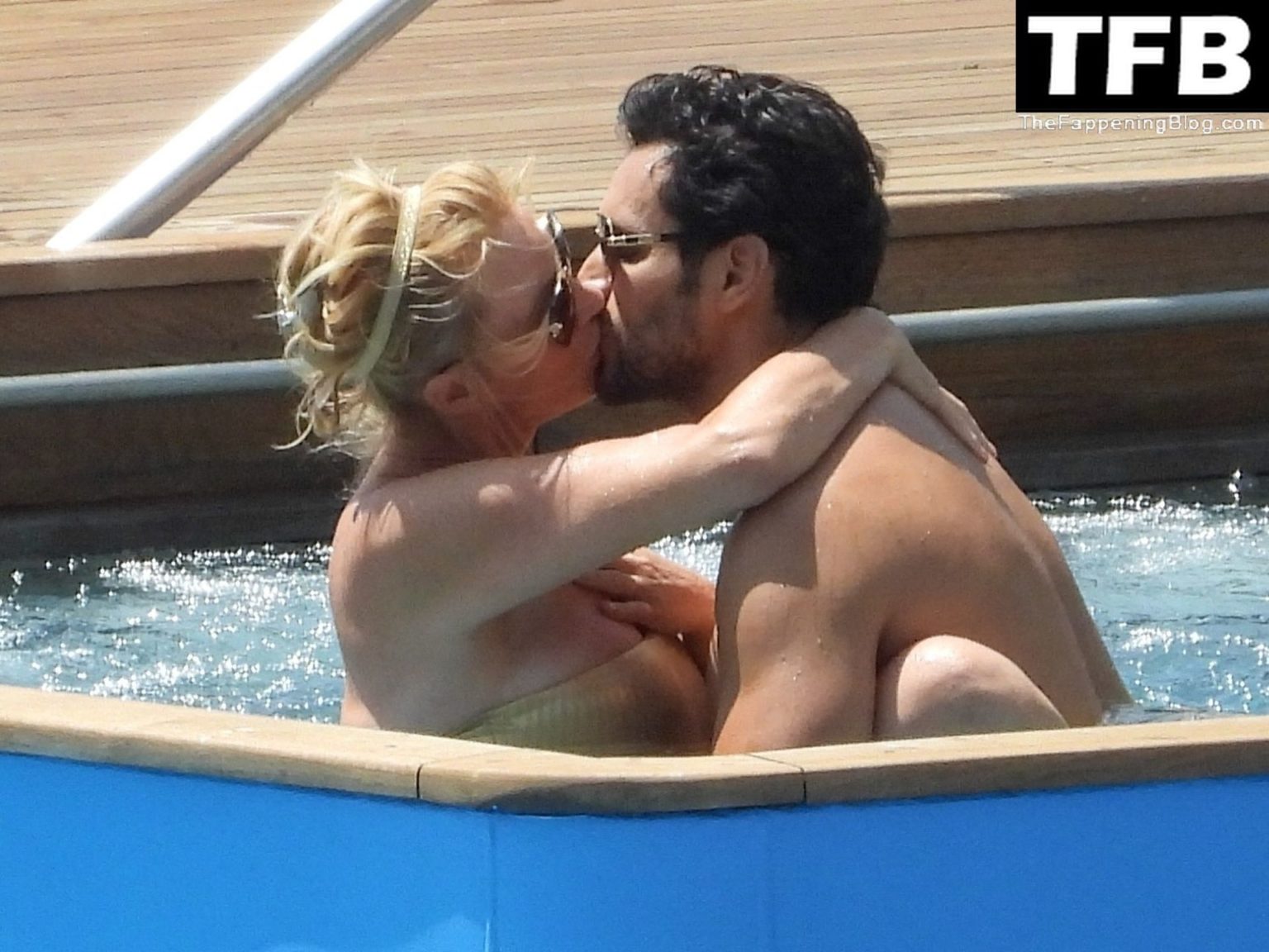 Sandra Lee Gets Up Close And Personal With Ben Youcef Poolside In Cernobbio 56 Photos 1609