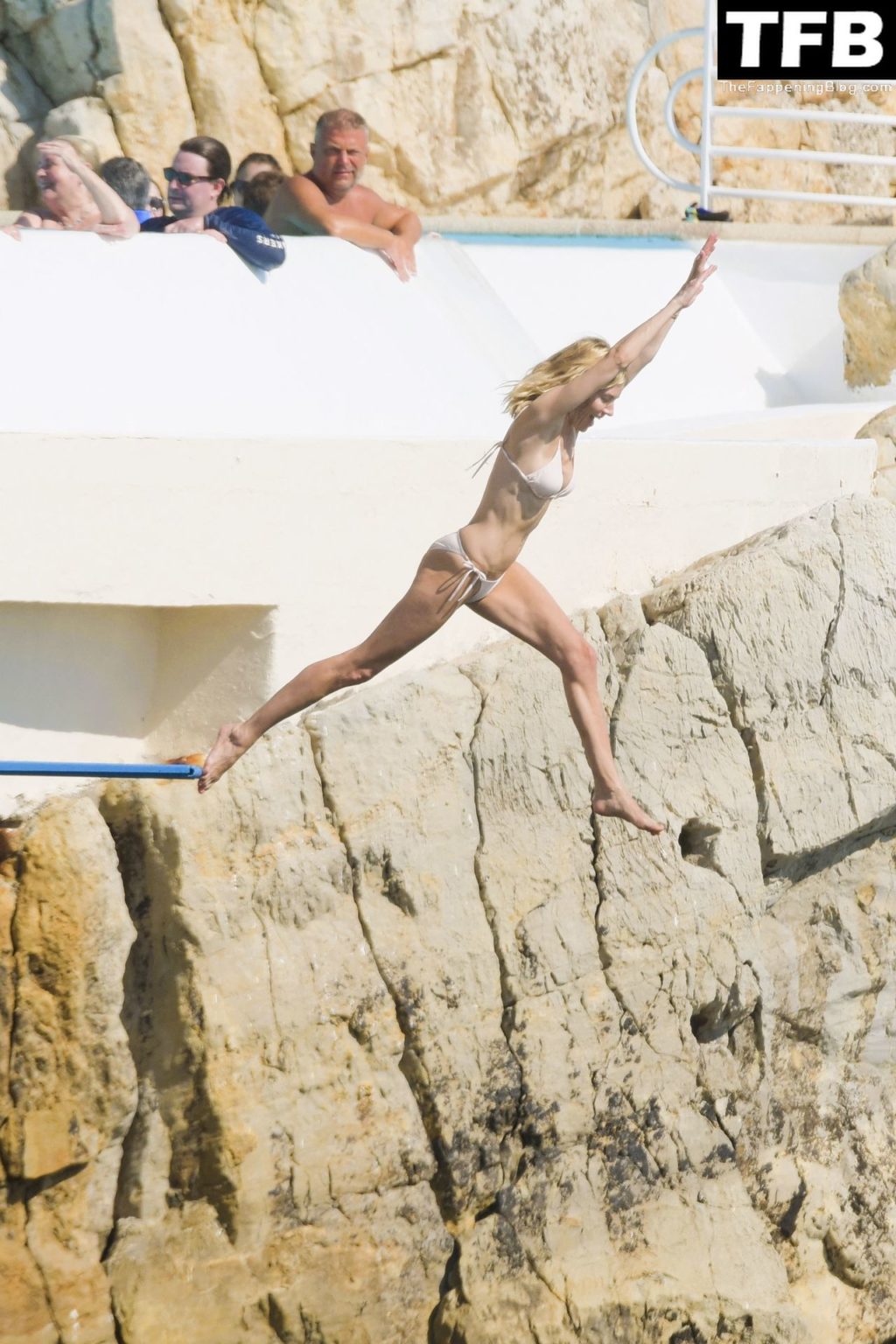 Sienna Miller Flaunts Her Incredible Bikini Body (37 Photos)