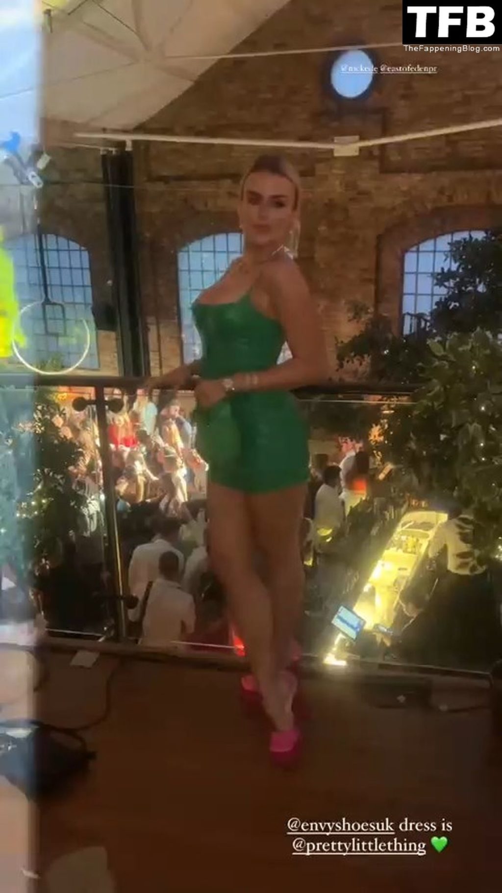Tallia Storm Looks Sexy in a Green Dress at the Paul Strank Summer Gala in London (18 Photos + Video)