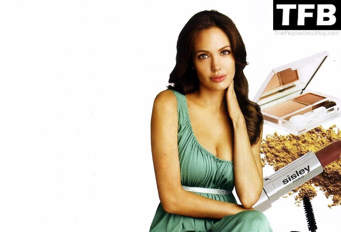 Angelina Jolie Sexy YouTubers Forum