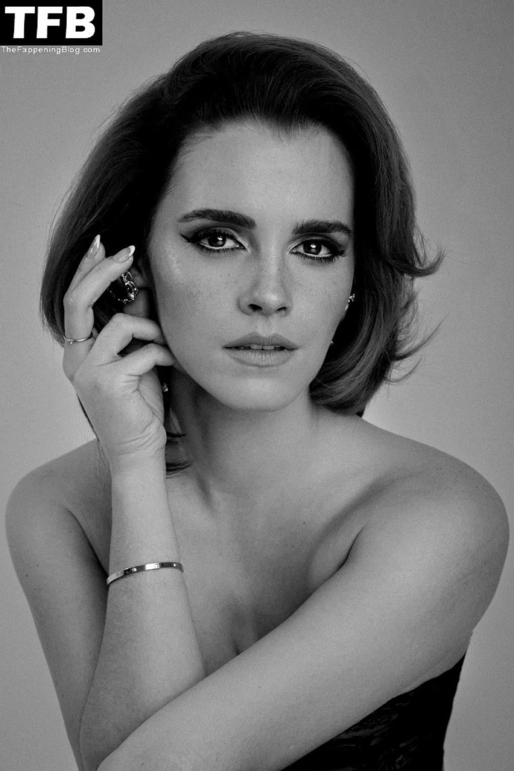 Emma Watson Nude &amp; Sexy Collection (11 Photos)