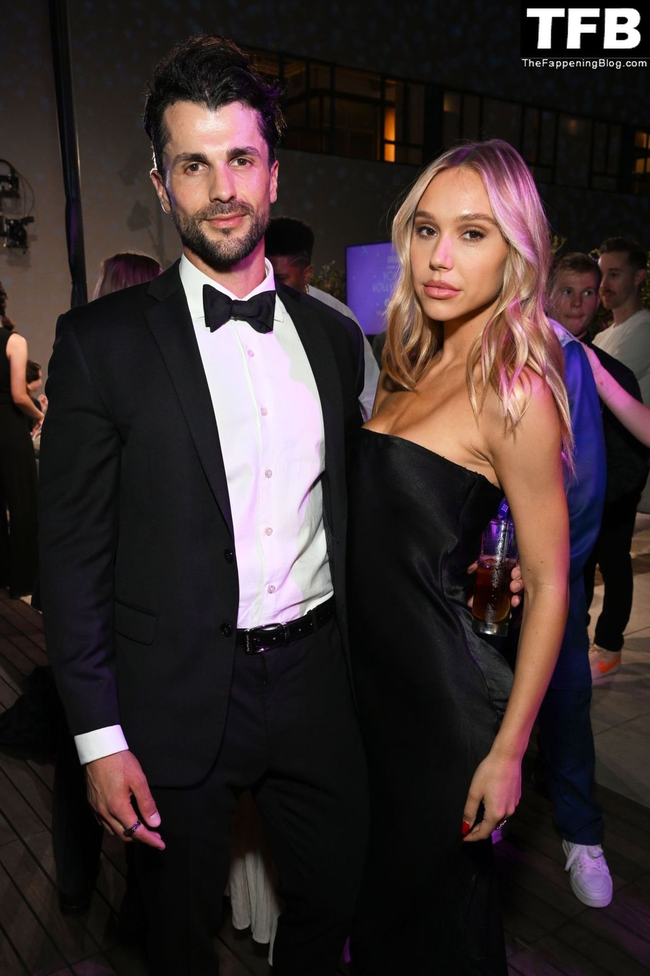 Alexis Ren Looks Stunning in a Black Dress at the Variety’s 2022 Power Of Young Hollywood Celebration (37 Photos)