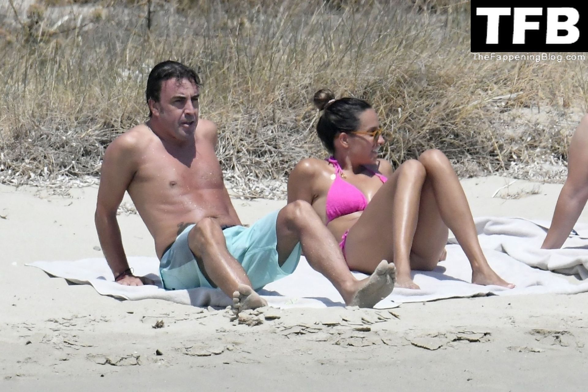 Andrea Schlager Enjoys the Beach with Fernando Alonso in Greece (57 Photos)