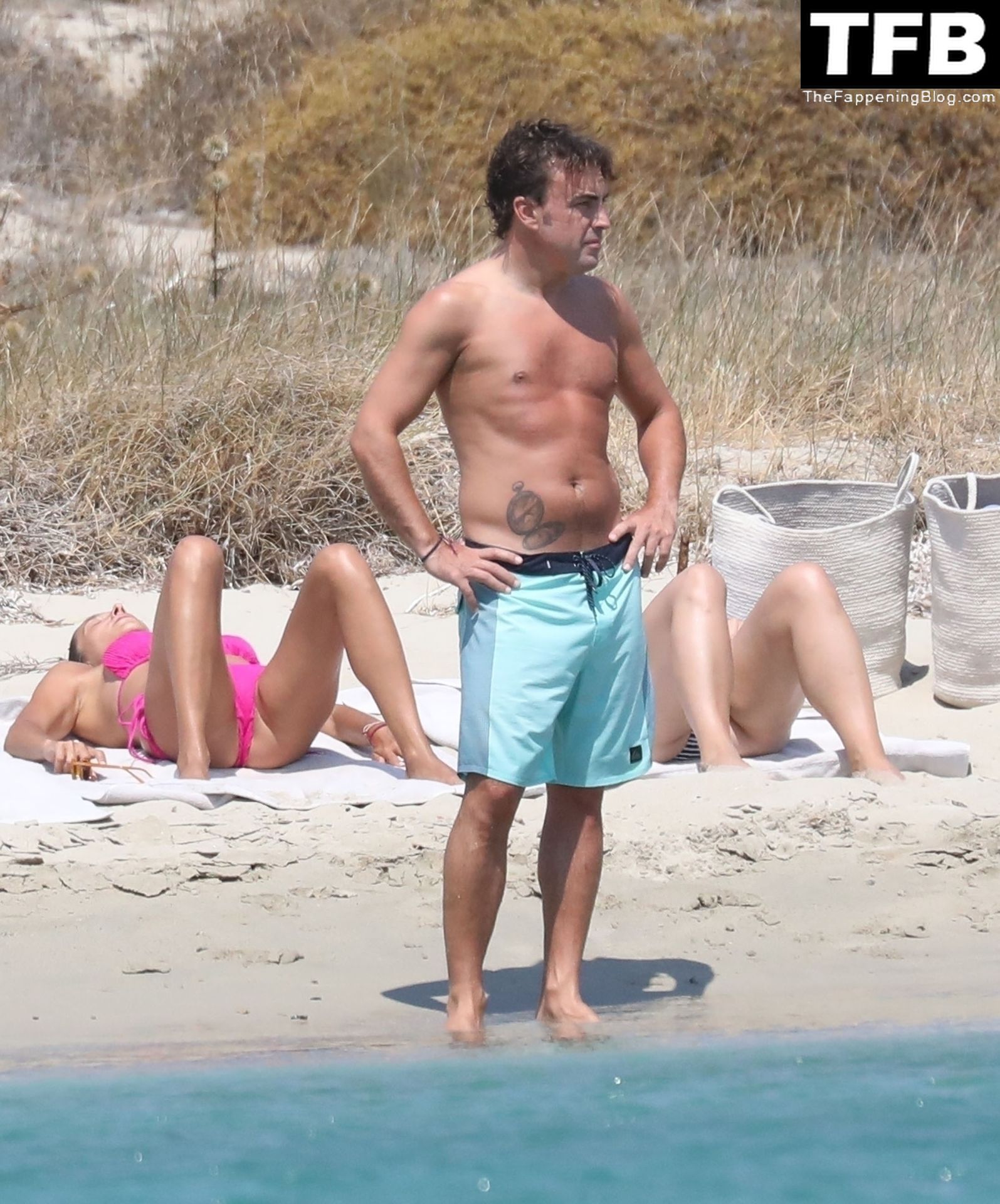 Andrea Schlager Enjoys the Beach with Fernando Alonso in Greece (57 Photos)