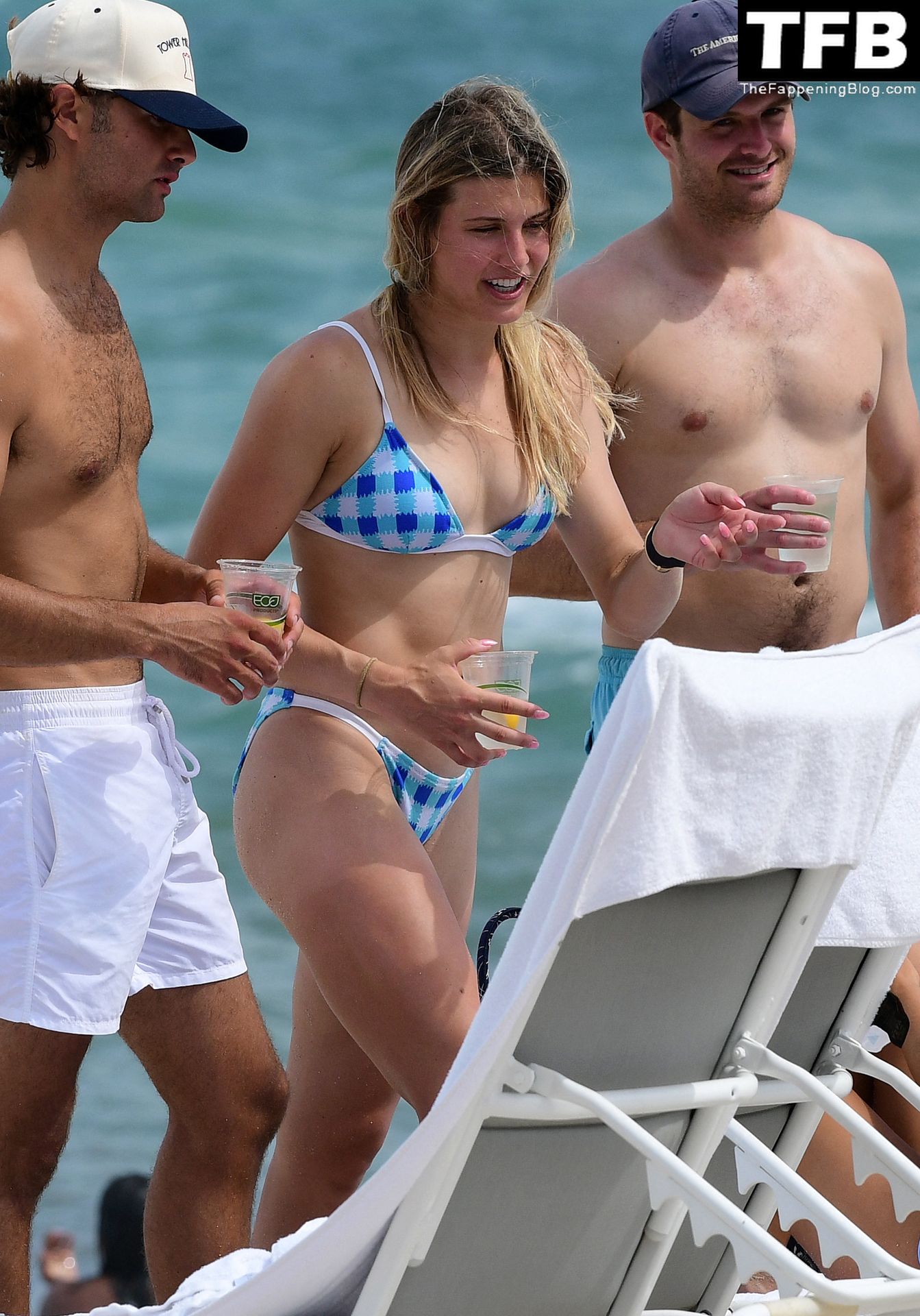 Eugenie Bouchard Enjoys a Beach Day with a Mystery Man in Miami Beach (93 Photos)