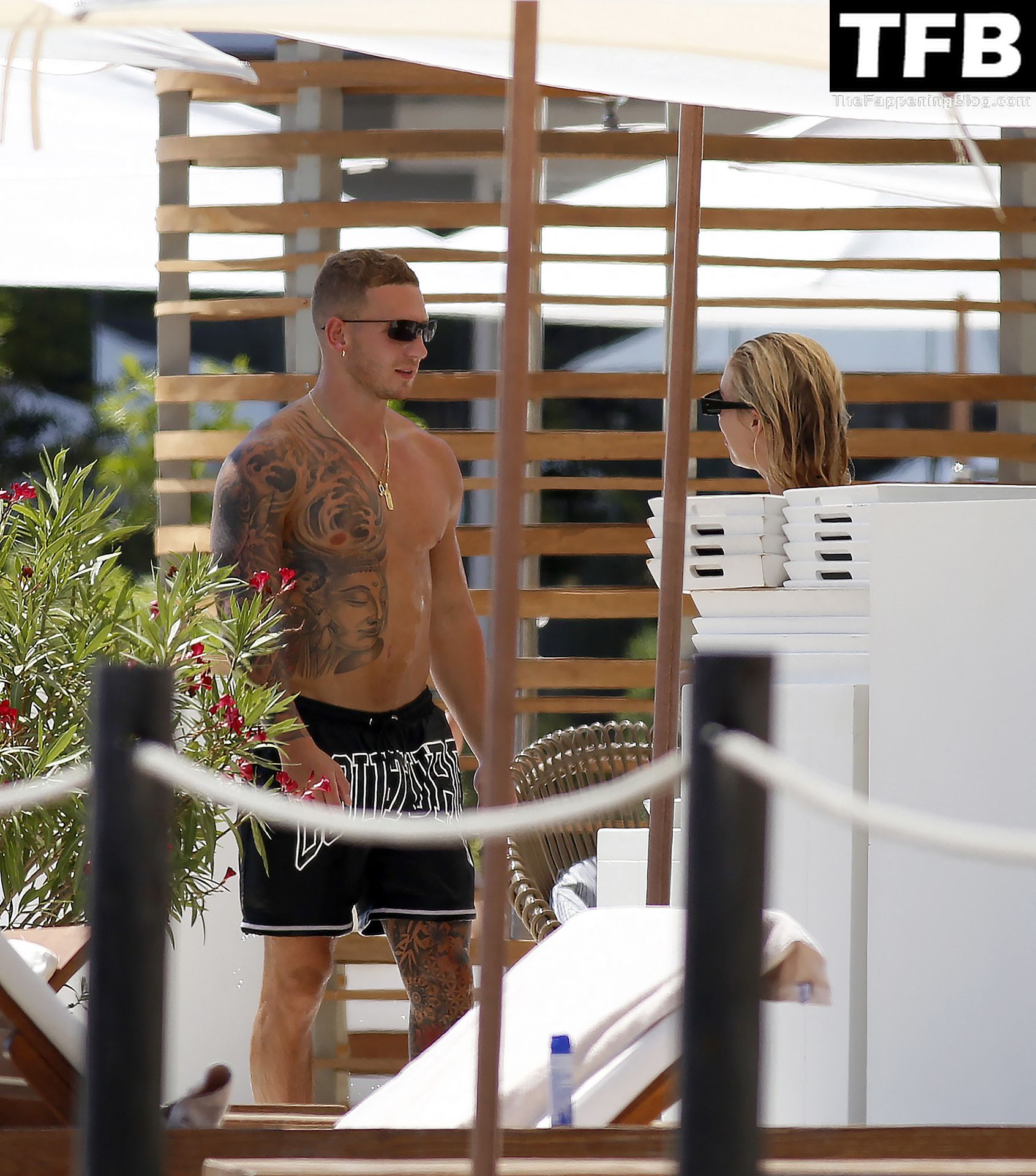 Gabby Allen &amp; Brandon Myers Enjoy a Sunny Day in Ibiza (14 Photos)