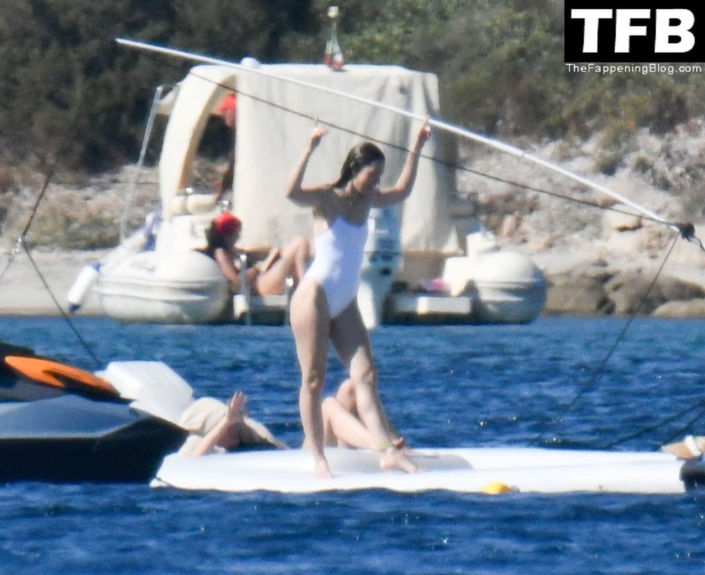 Jessica Biel &amp; Justin Timberlake Enjoy Their Holiday in Italy (116 Photos)