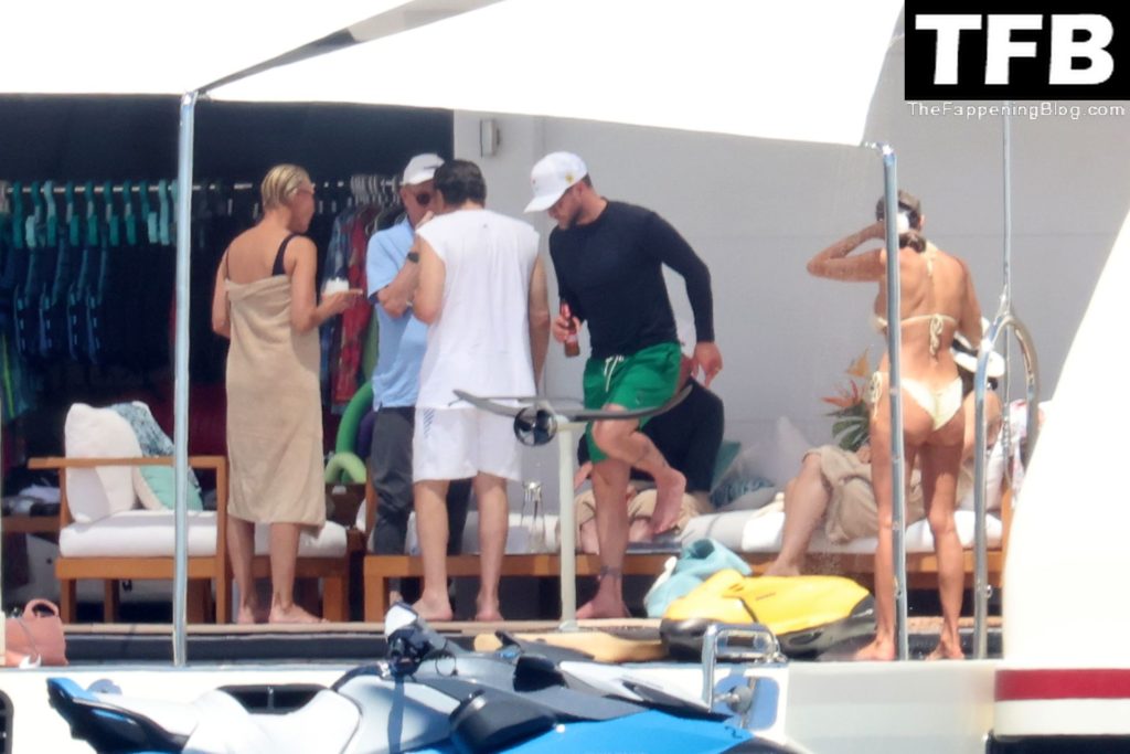 Jessica Biel Flaunts Her Sexy Butt While on Vacation in Italy (70 Photos)