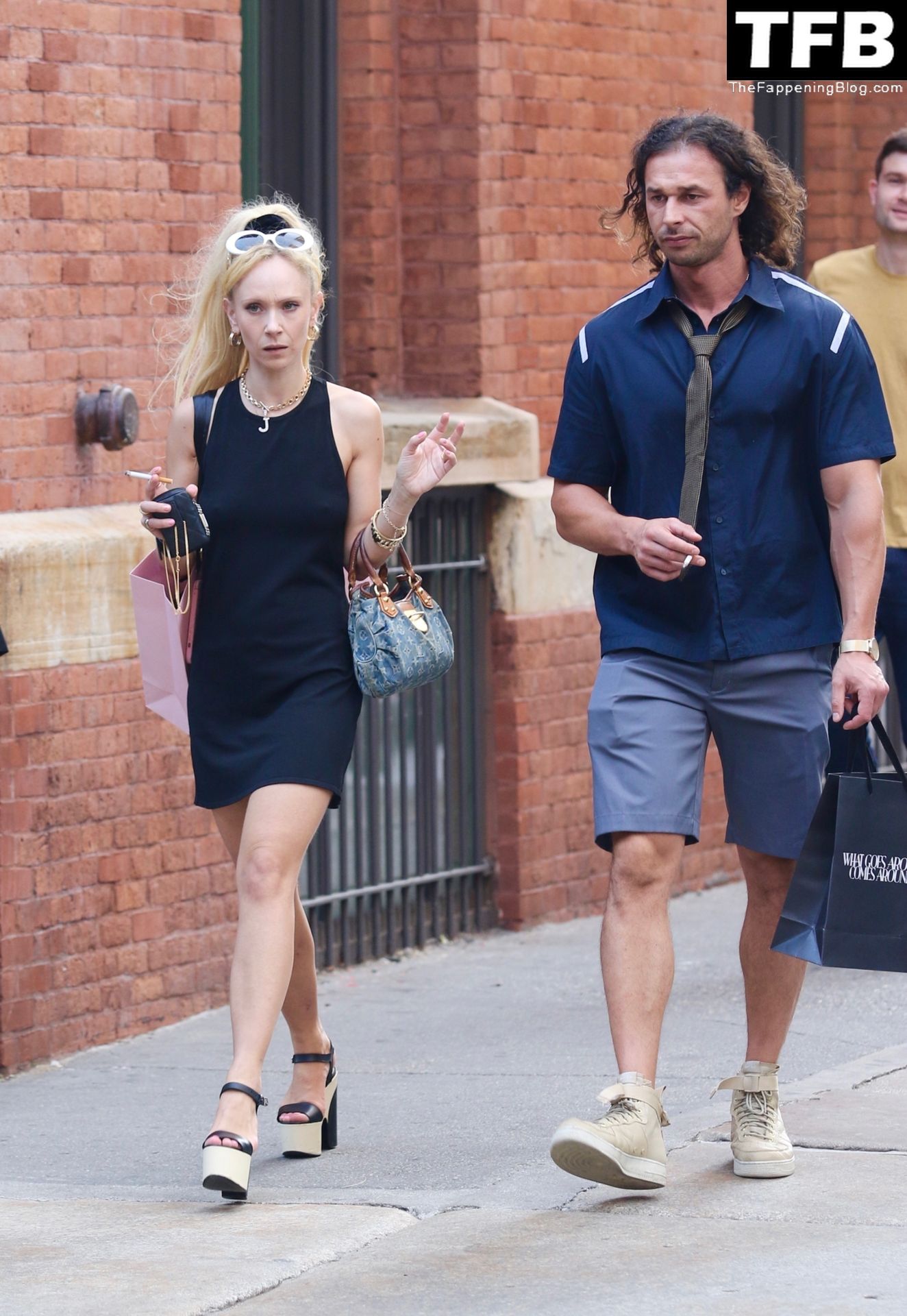 Juno Temple Holds Hands with Her Mystery Boyfriend in NYC (14 Photos)