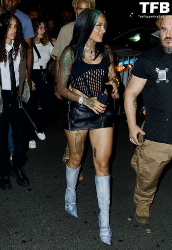 Kehlani Flashes Her Nude Tits in NYC (17 Photos)