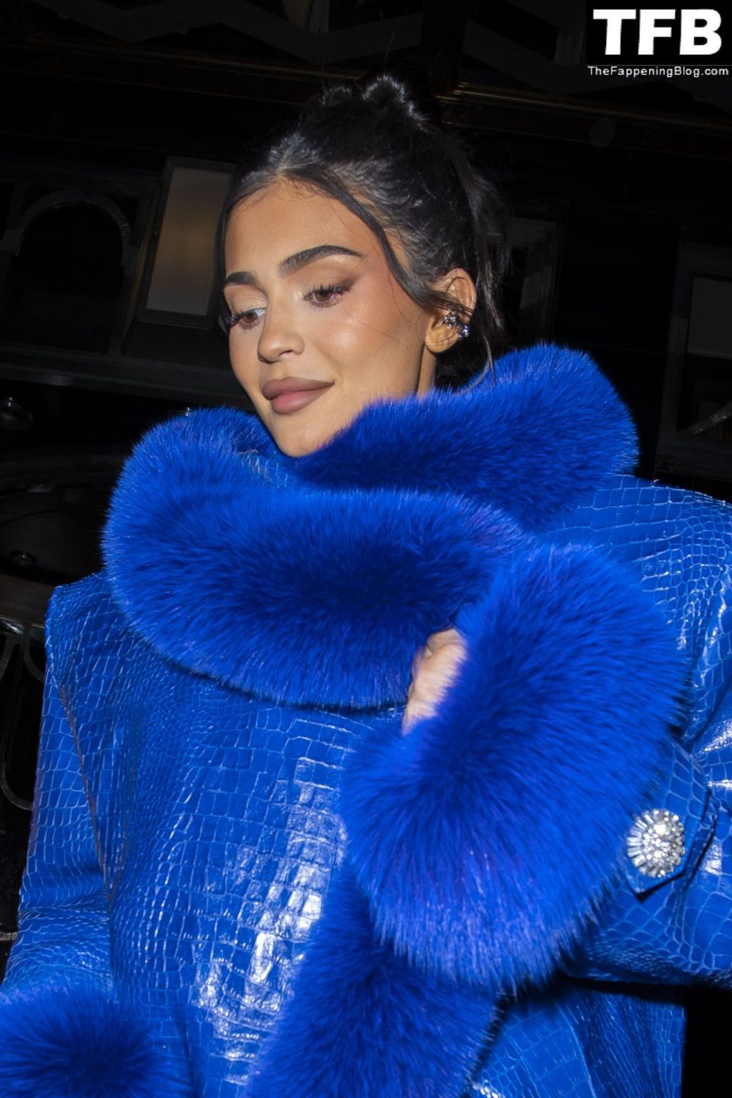 Kylie Jenner Flaunts Her Sexy Legs In London 19 Photos Thefappening 