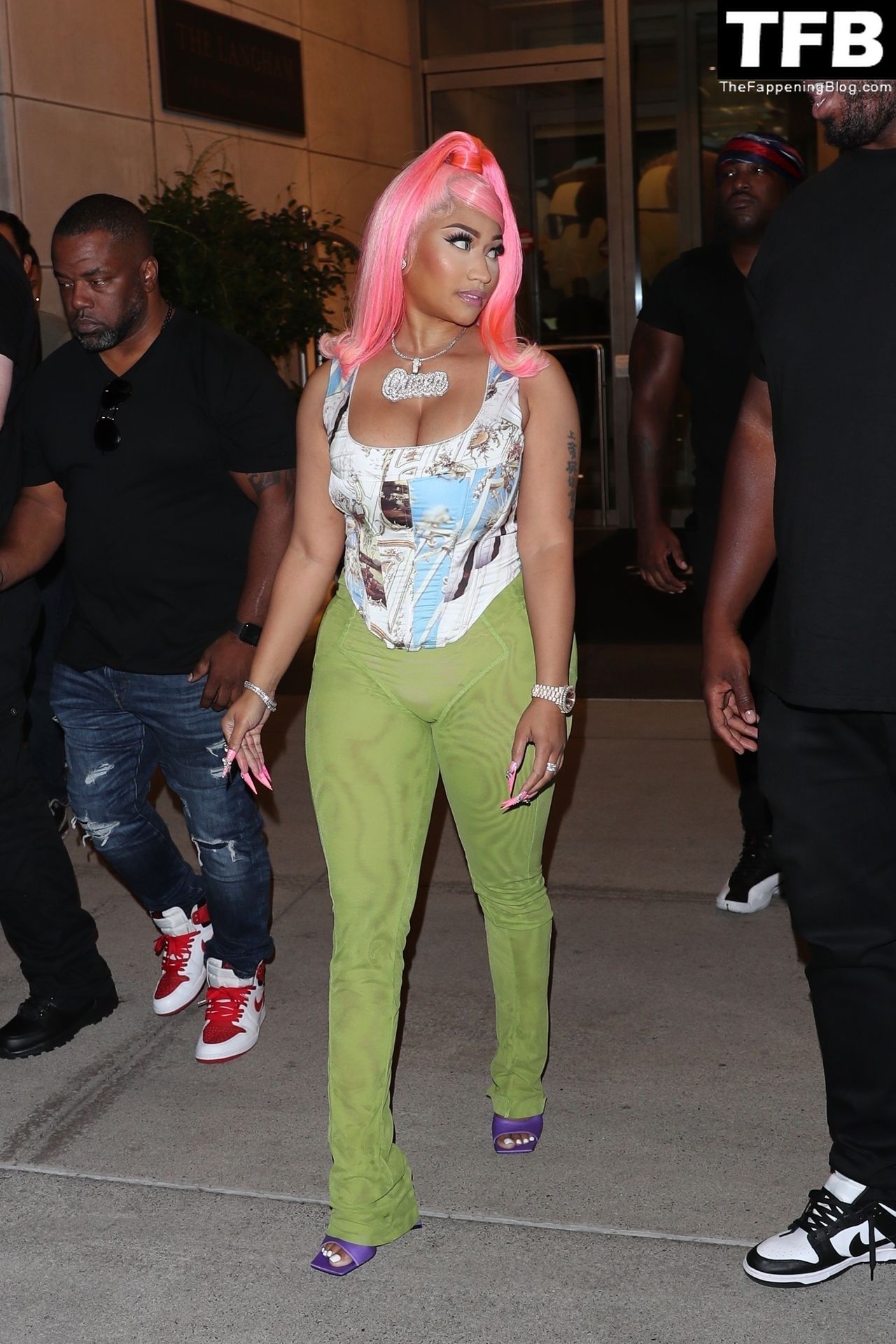 Nicki Minaj Checks Out of Her Hotel After Her Epic Night at the MTV VMA’s in NYC (38 Photos)