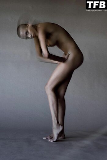 Noemie Lenoir / noemielenoiroff Nude Leaks Photo 21