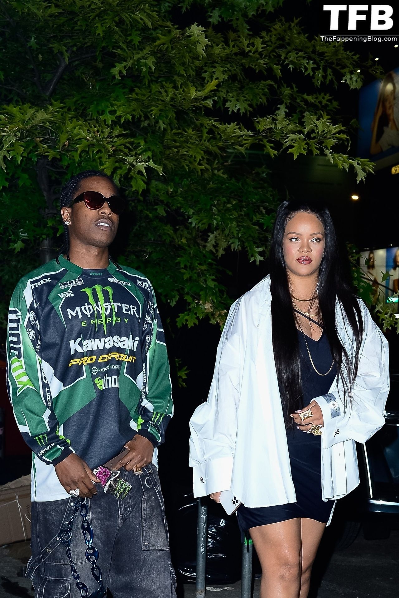 Rihanna & ASAP Rocky Enjoy a Dinner Date in NYC (75 Photos) .