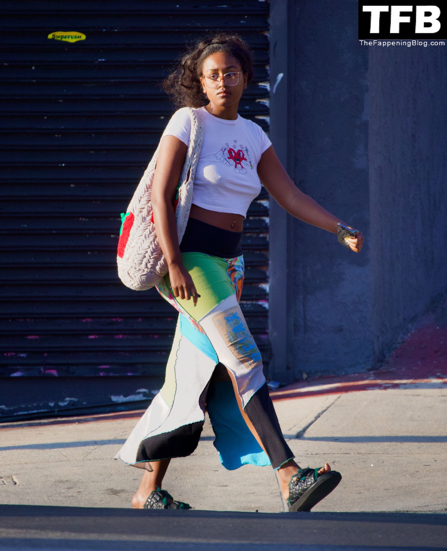 1558px x 1920px - Sasha Obama Goes Braless in LA (11 Photos) | #TheFappening