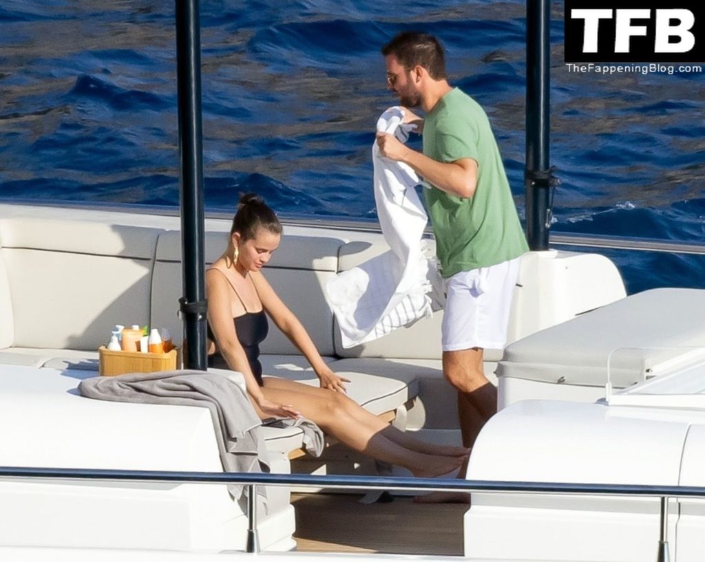 Selena Gomez Enjoys a Little Fun in the Sun During Her Italian Vacation in Positano (118 Photos)