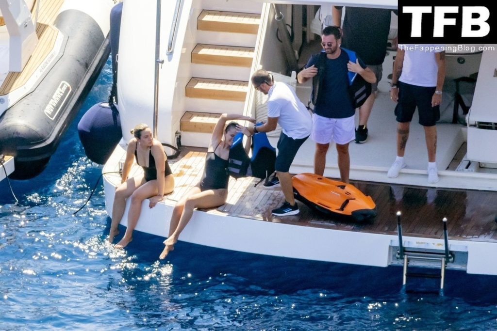 Selena Gomez Enjoys a Little Fun in the Sun During Her Italian Vacation in Positano (118 Photos)