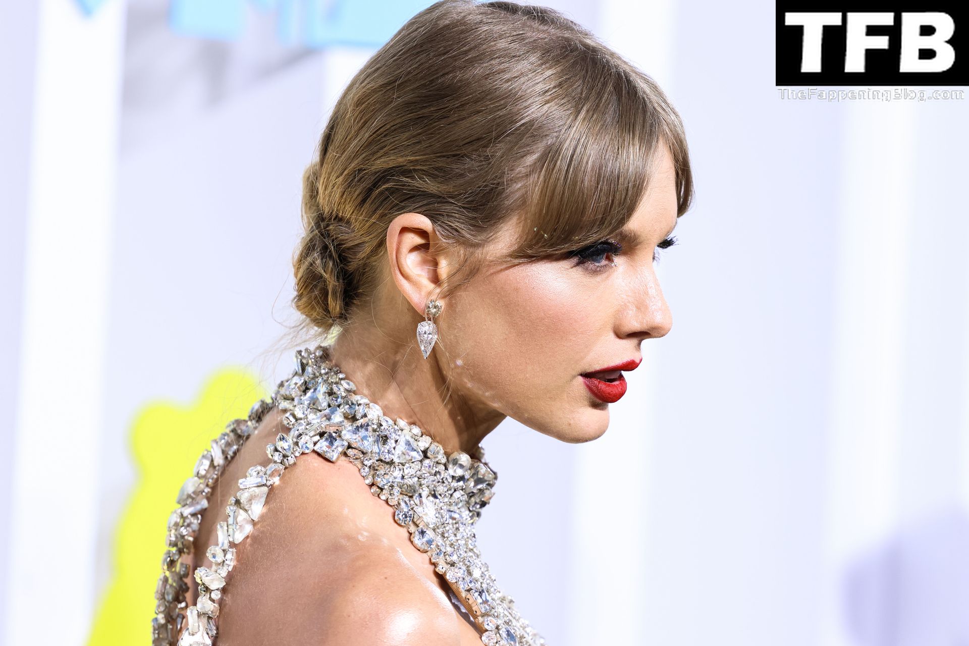 Taylor Swift Looks Stunning and Shines at the 2022 MTV Video Music Awards in Newark (150 New Photos)