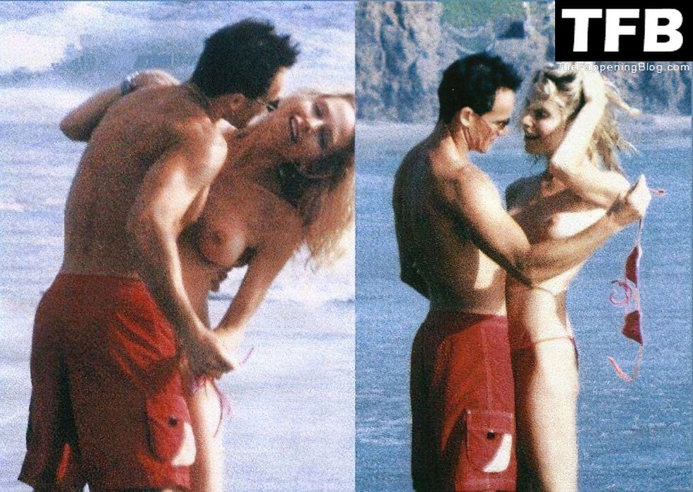 Tonya Kinzinger Nude &amp; Sexy Collection (29 Photos)