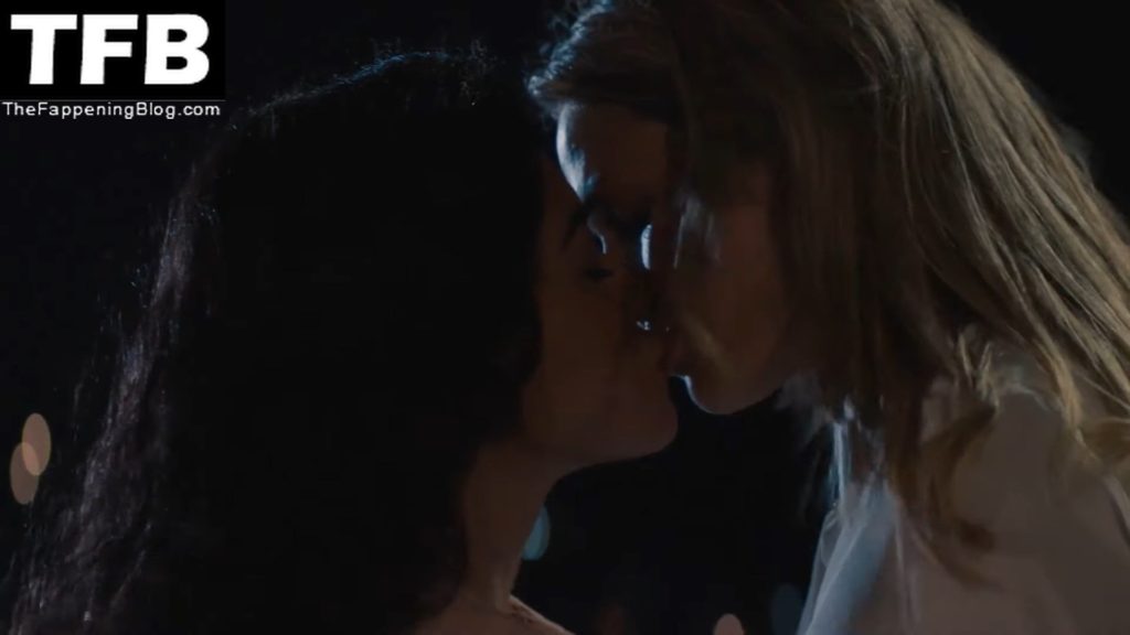 Yasmine Al-Bustami &amp; Tori Anderson Sexy Lesbian Kiss – NCIS: Hawai’i (2 Pics + GIFs + Video)