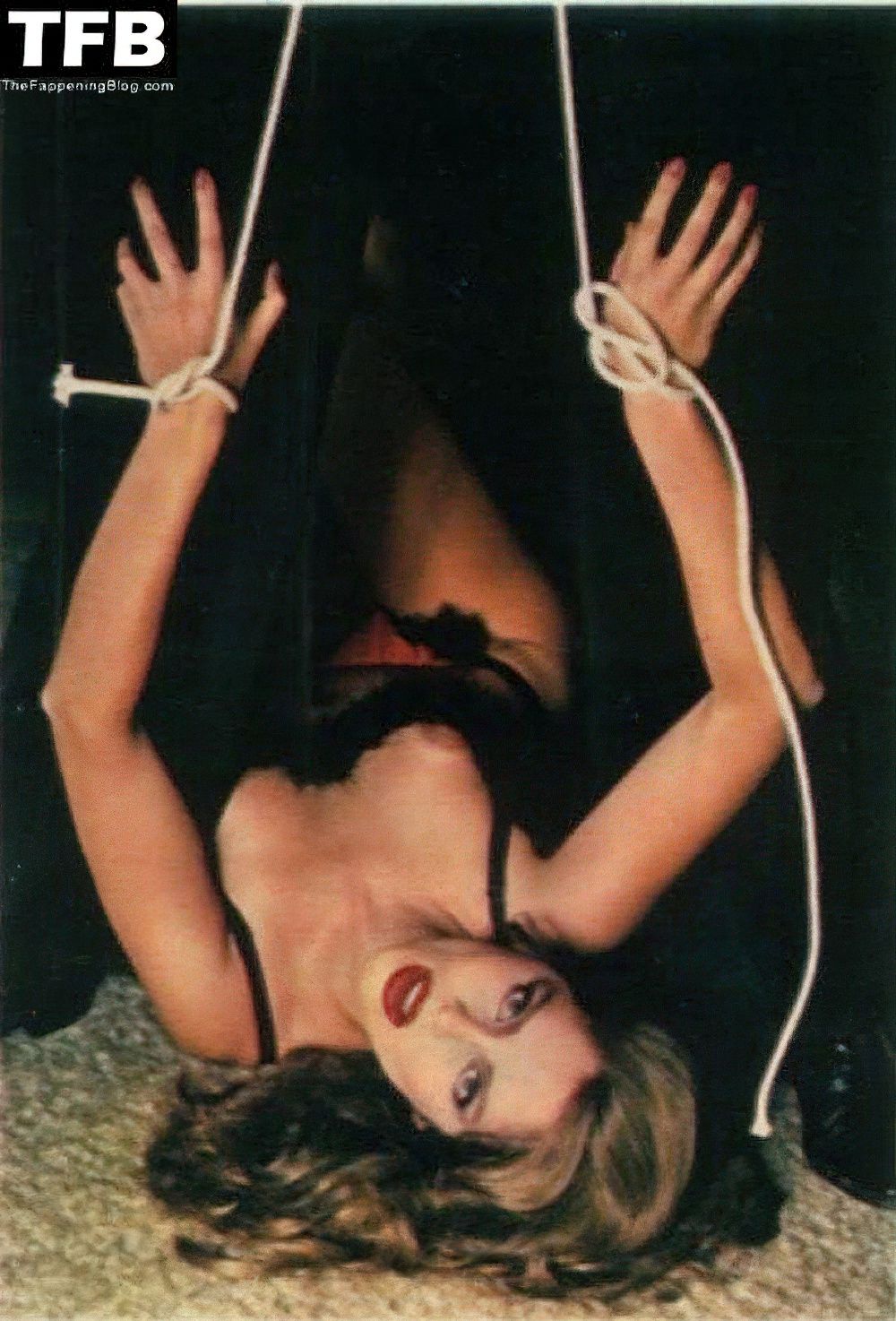 Barbara Bach Nude &amp; Sexy (6 Photos)