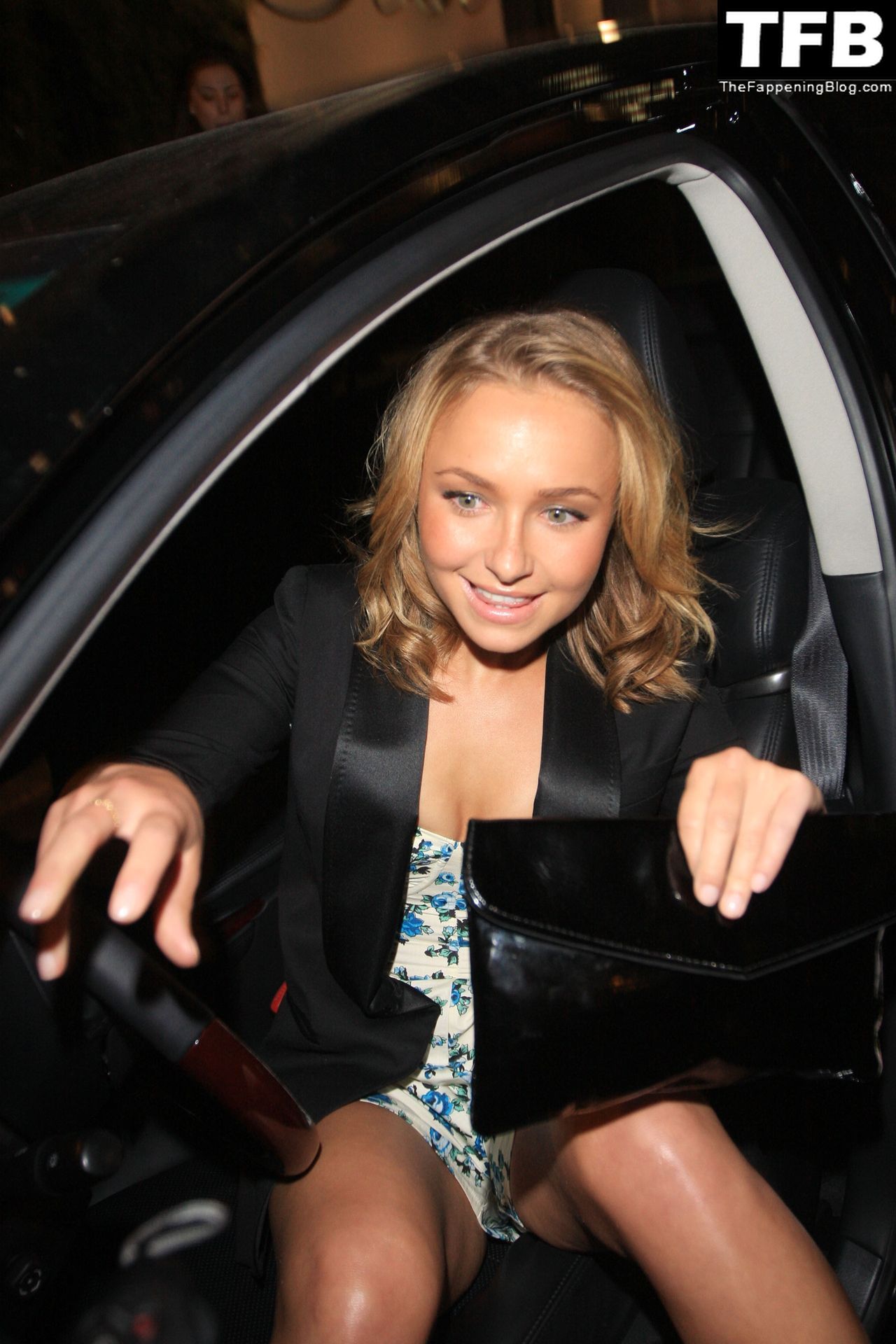 Hayden Panettiere Sexy Collection – Part 3 (150 Photos)