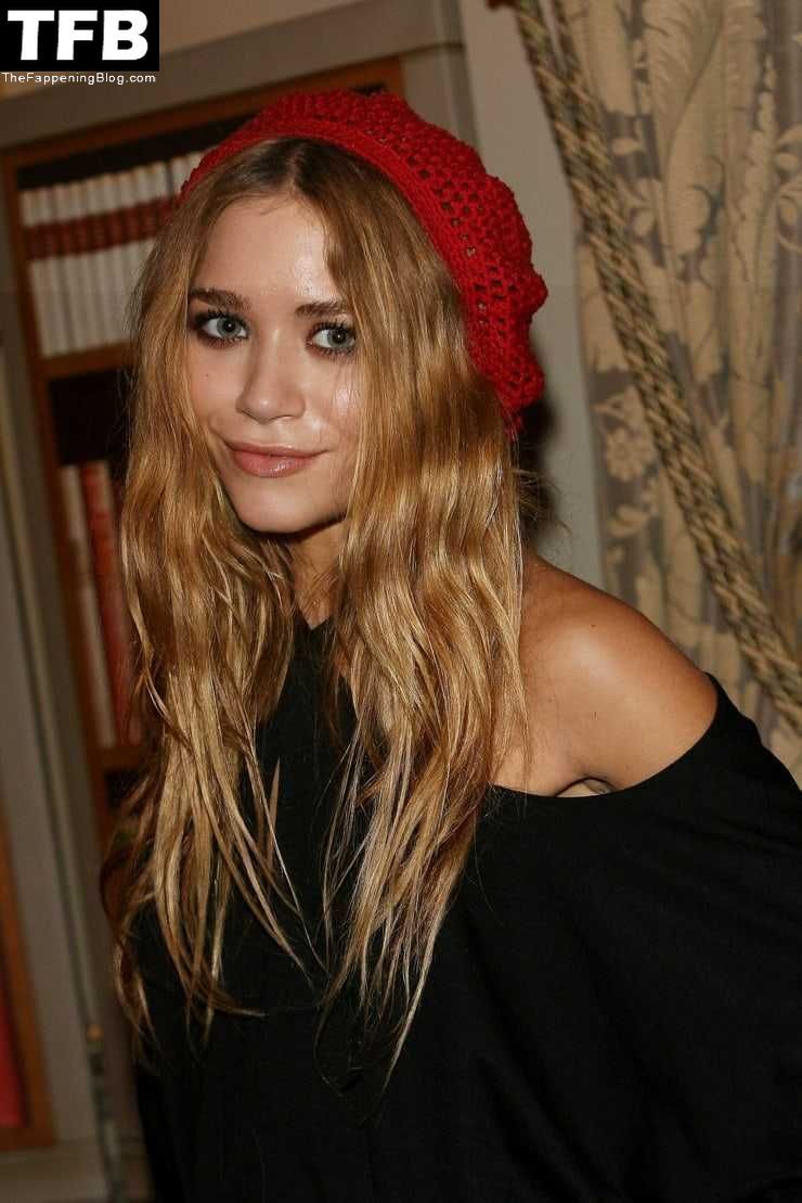 Mary-Kate Olsen Nude &amp; Sexy Collection (66 Photos)