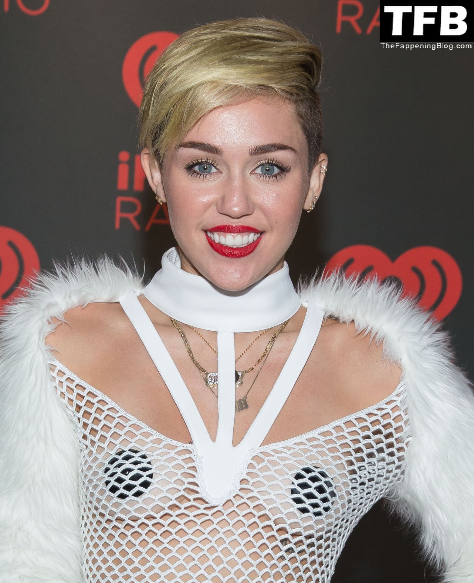 miley-cyrus-112-thefappeningblog.com_.jpg