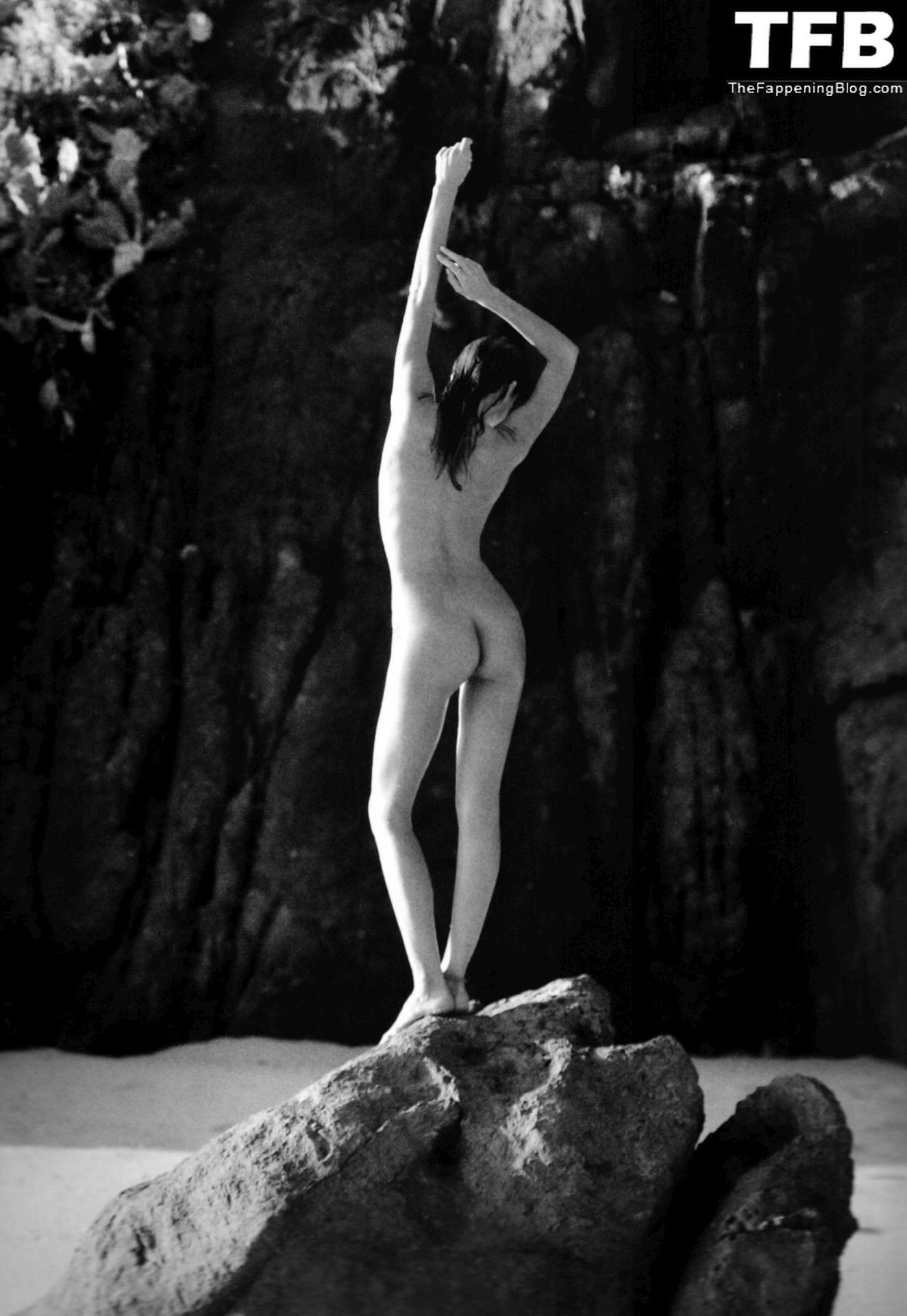 Miranda Kerr Nude Sexy 10
