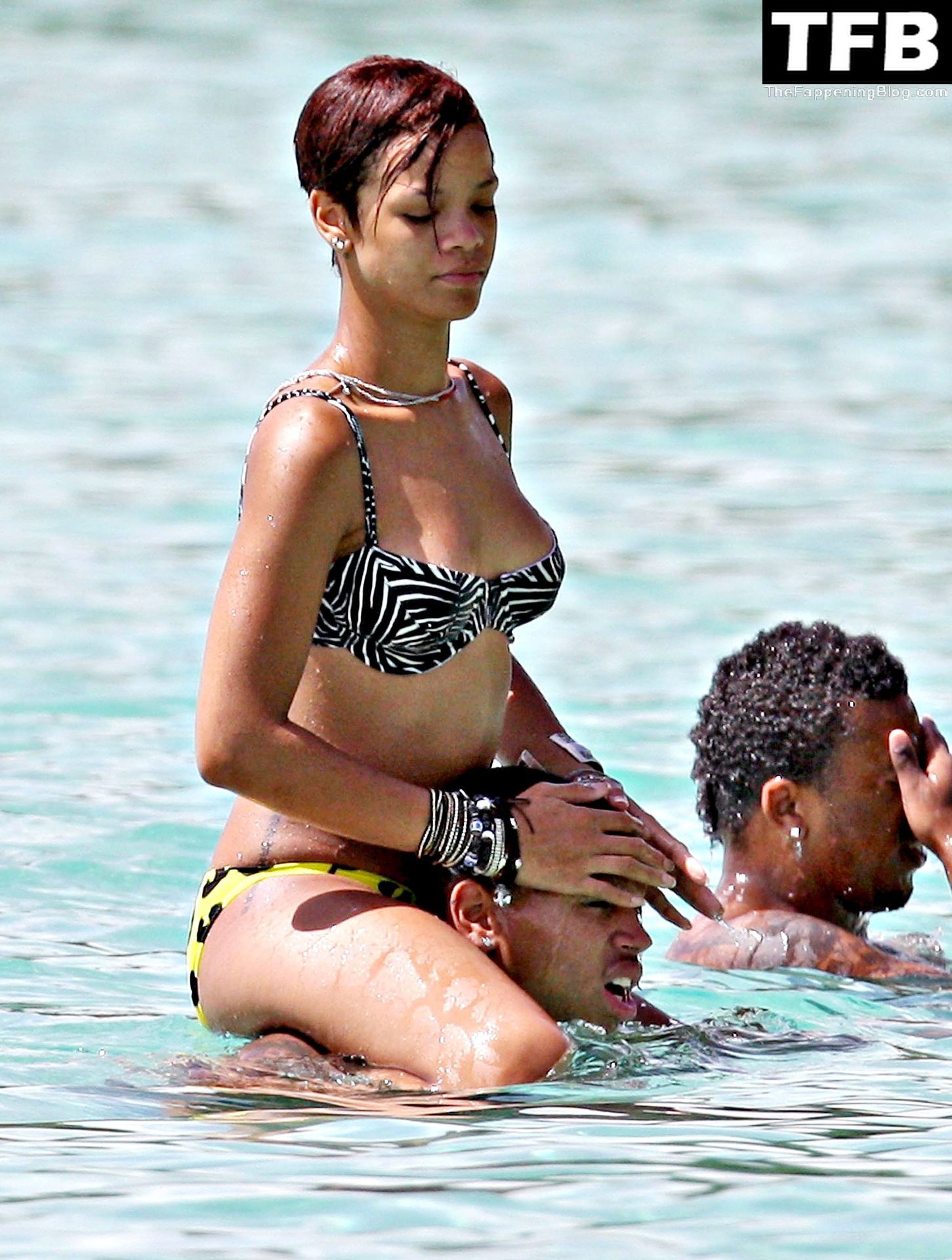 Rihanna Nude Sexy 87