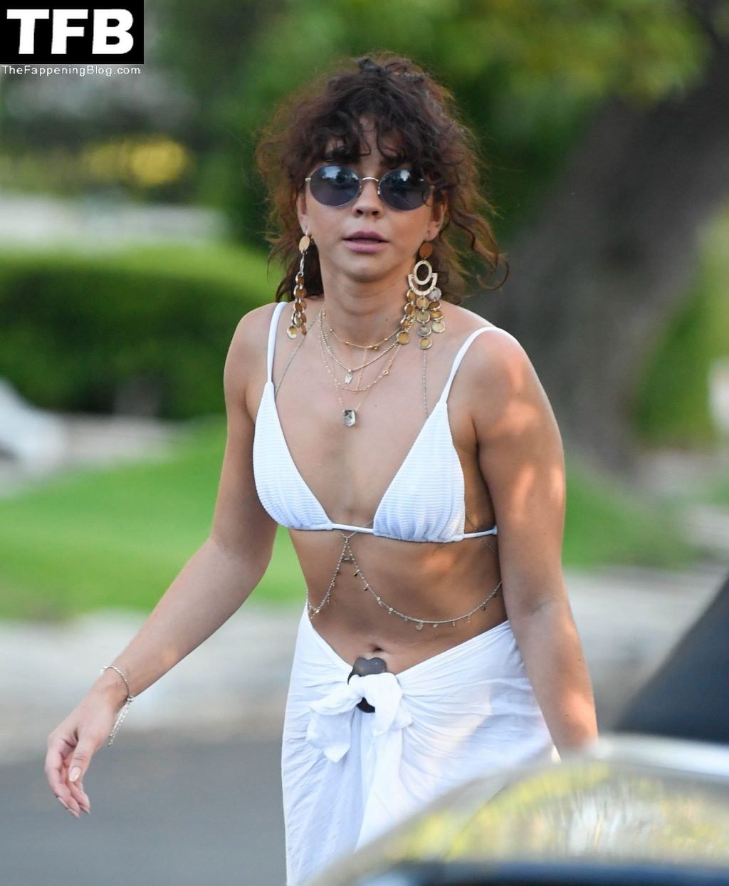 sarah-hyland-oops-68752-thefappeningblog.com_.jpg