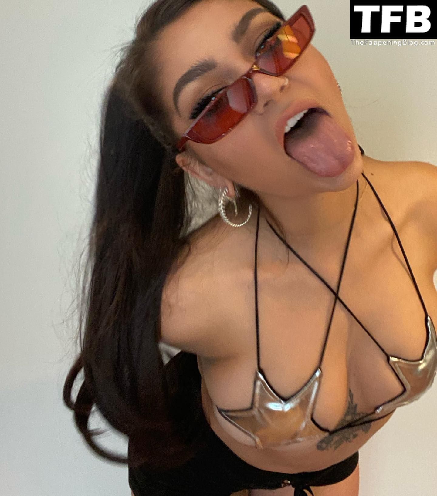 Andrea Russett Topless &amp; Sexy Collection (30 Photos)