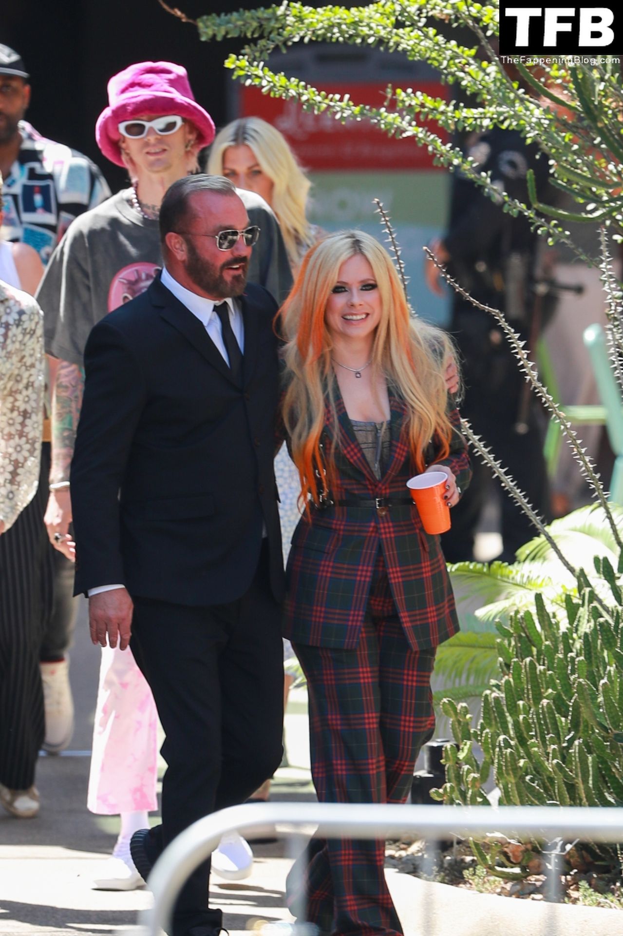 Avril Lavigne Receives a Star on the Hollywood Walk of Fame (31 Photos) .