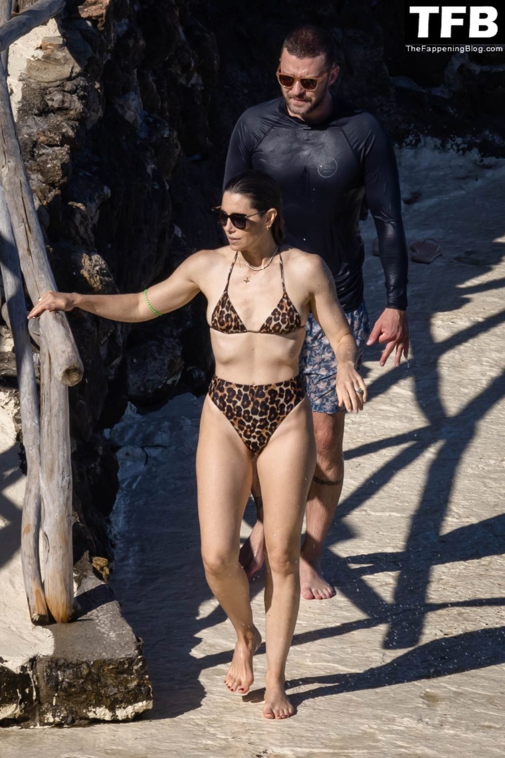 Jessica Biel Slips Into A Cheeky Bikini As She Enjoys A Pda Filled Beach Day With Justin 8815