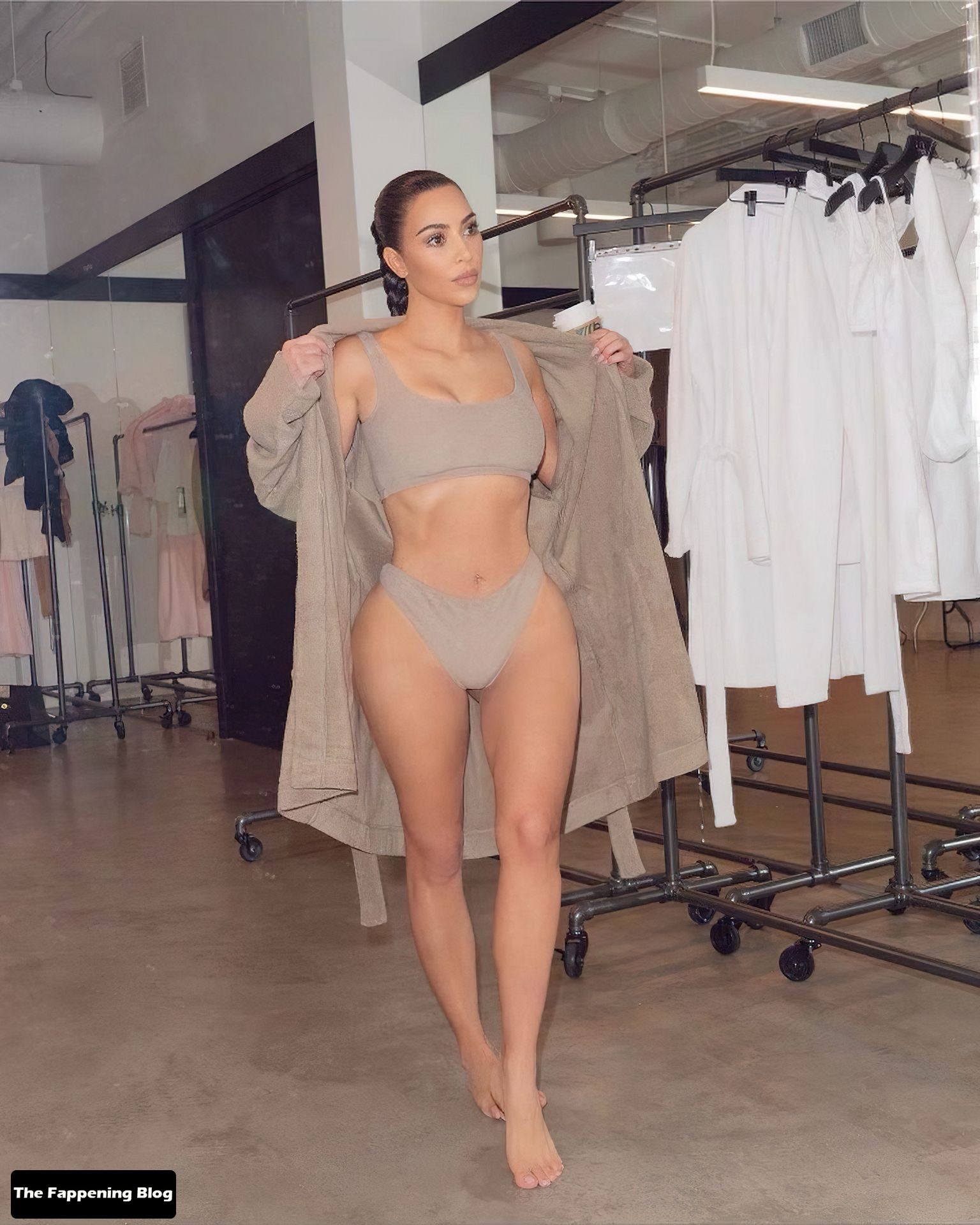 Kim-Kardashian-Sexy-Body-in-Underwear-1-thefappeningblog.com_.jpg